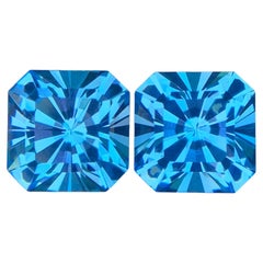 Paire de topazes bleues suisses naturelles de 12,20 carats, taille fantaisie