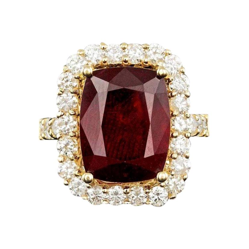 12.20 Carats Red Ruby and Natural Diamond 14k Solid Yellow Gold Ring For Sale