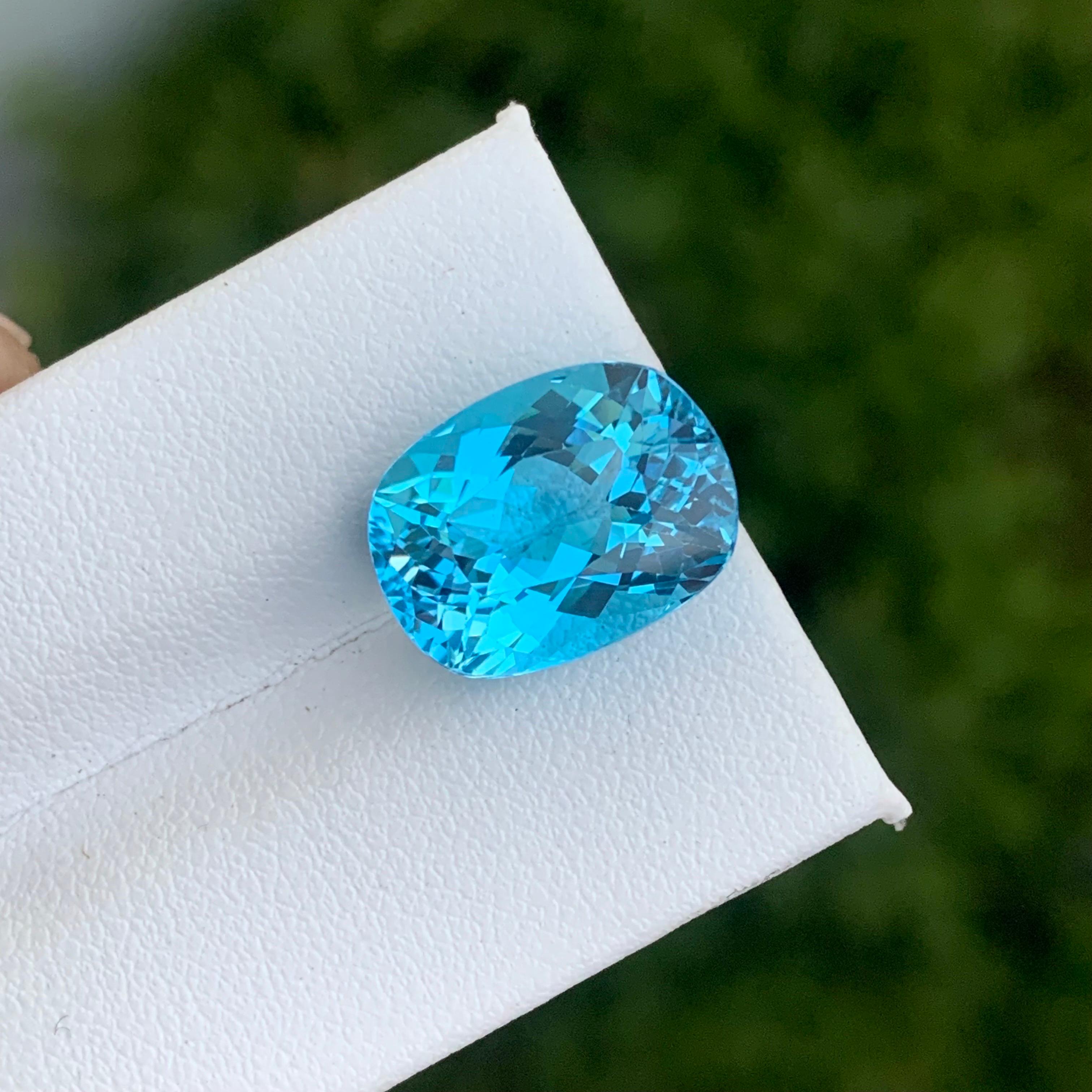 12.20 Cts Loose Sky Blue Topaz Gemstone from Brazil For Sale 3