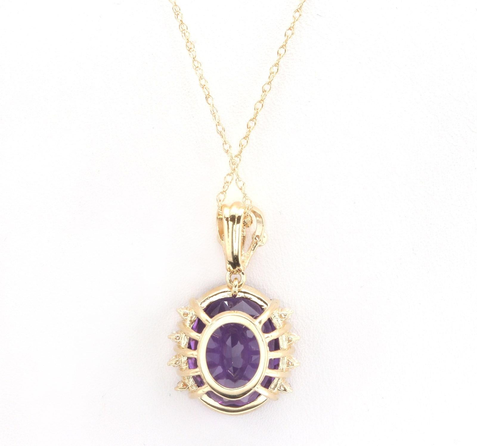 12.20Ct Natural Amethyst and Diamond 14K Solid Yellow Gold Necklace In New Condition For Sale In Los Angeles, CA