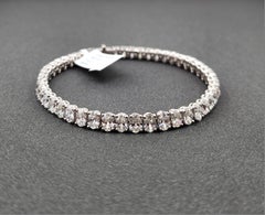 Bracciale tennis con diamanti taglio ovale da 12,21 ct in platino