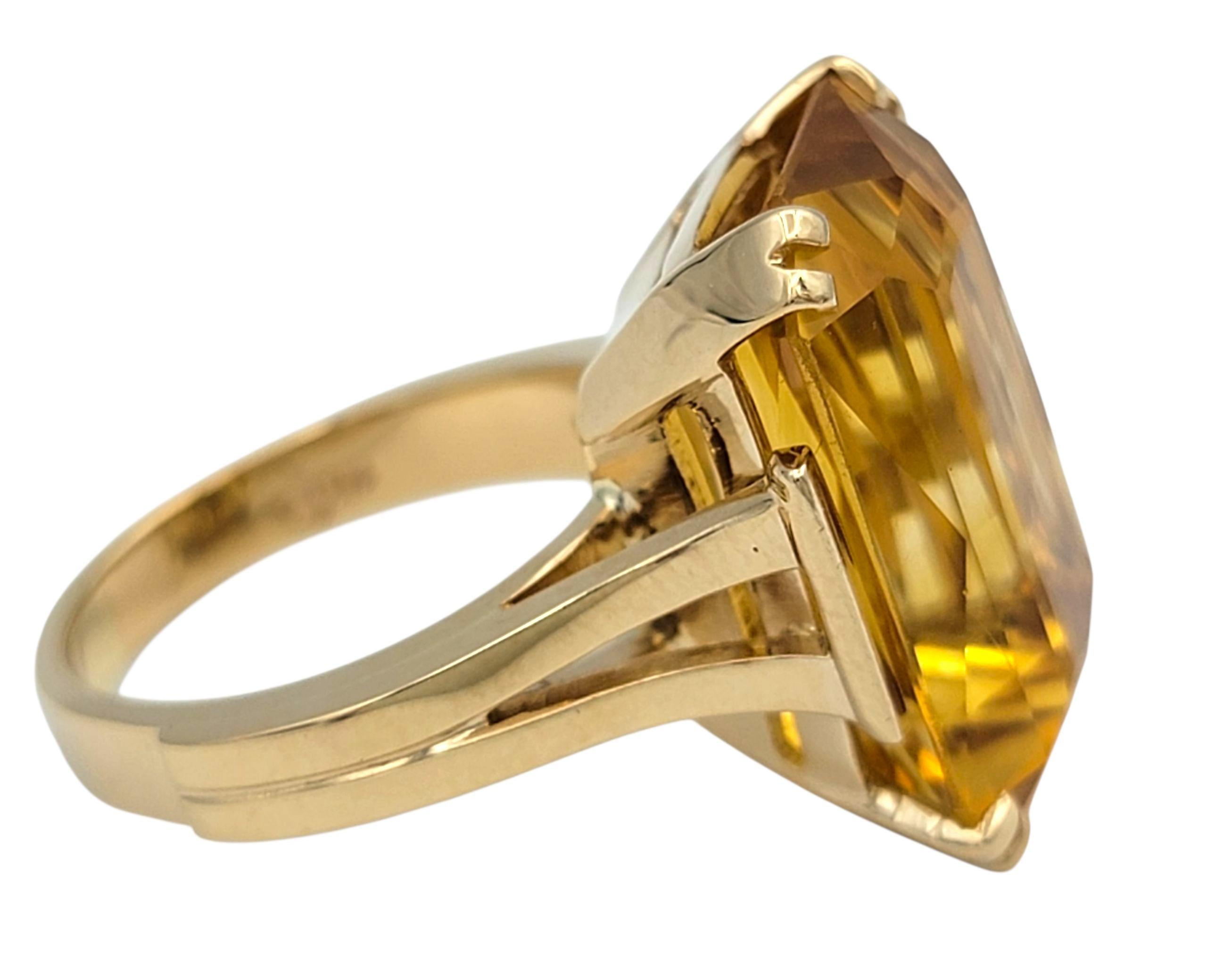 12,23 Karat Smaragdschliff Citrin Cocktail Ring in 14 Karat Gelbgold Damen im Angebot