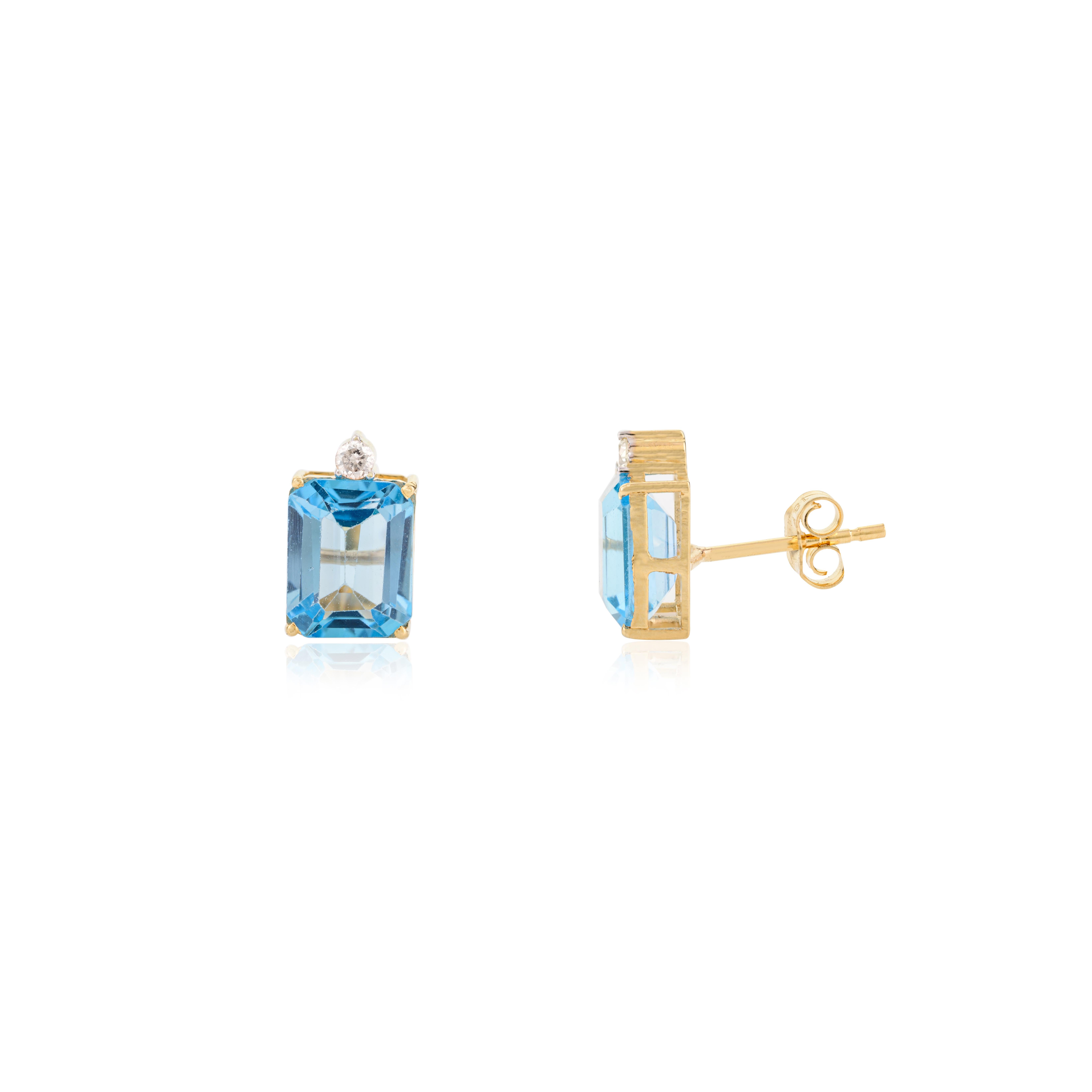 12.23 CTW Blue Topaz Diamond Ring Pendant Earrings Set in 18k Yellow Gold For Sale 1