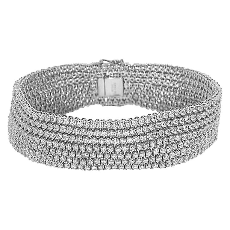 10.99 Carat Seven-Row White Diamond Velvet Bracelet