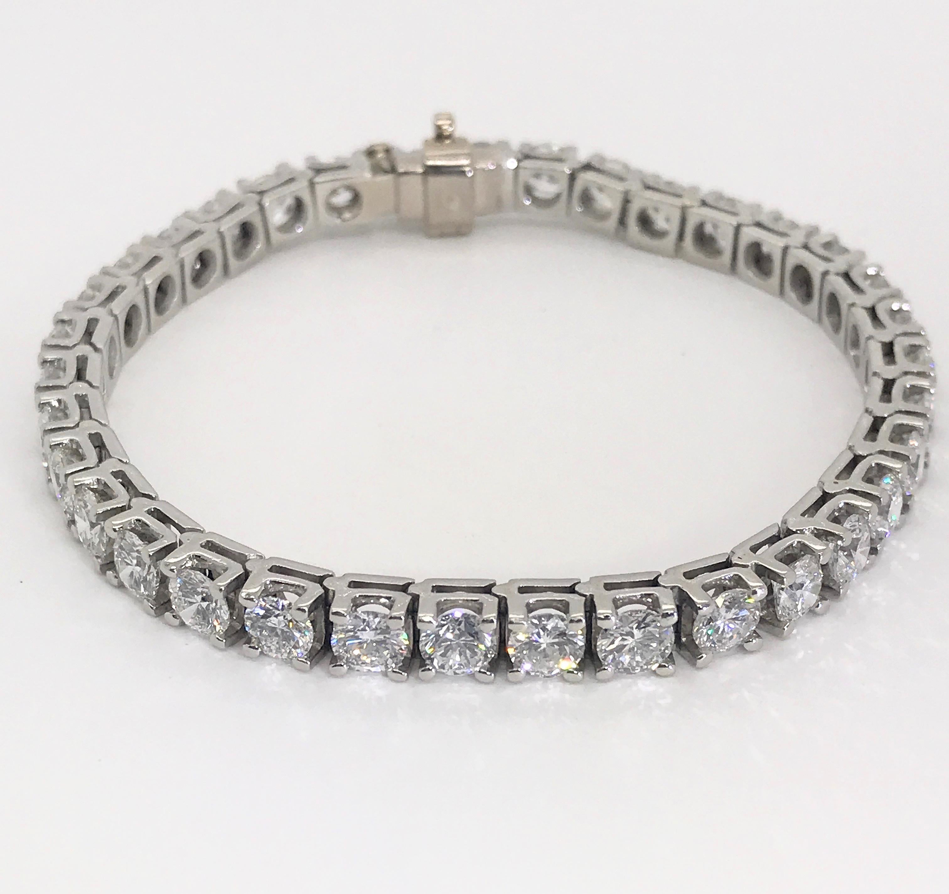 Contemporary 12.25 Carat Diamond & Platinum Tennis Bracelet