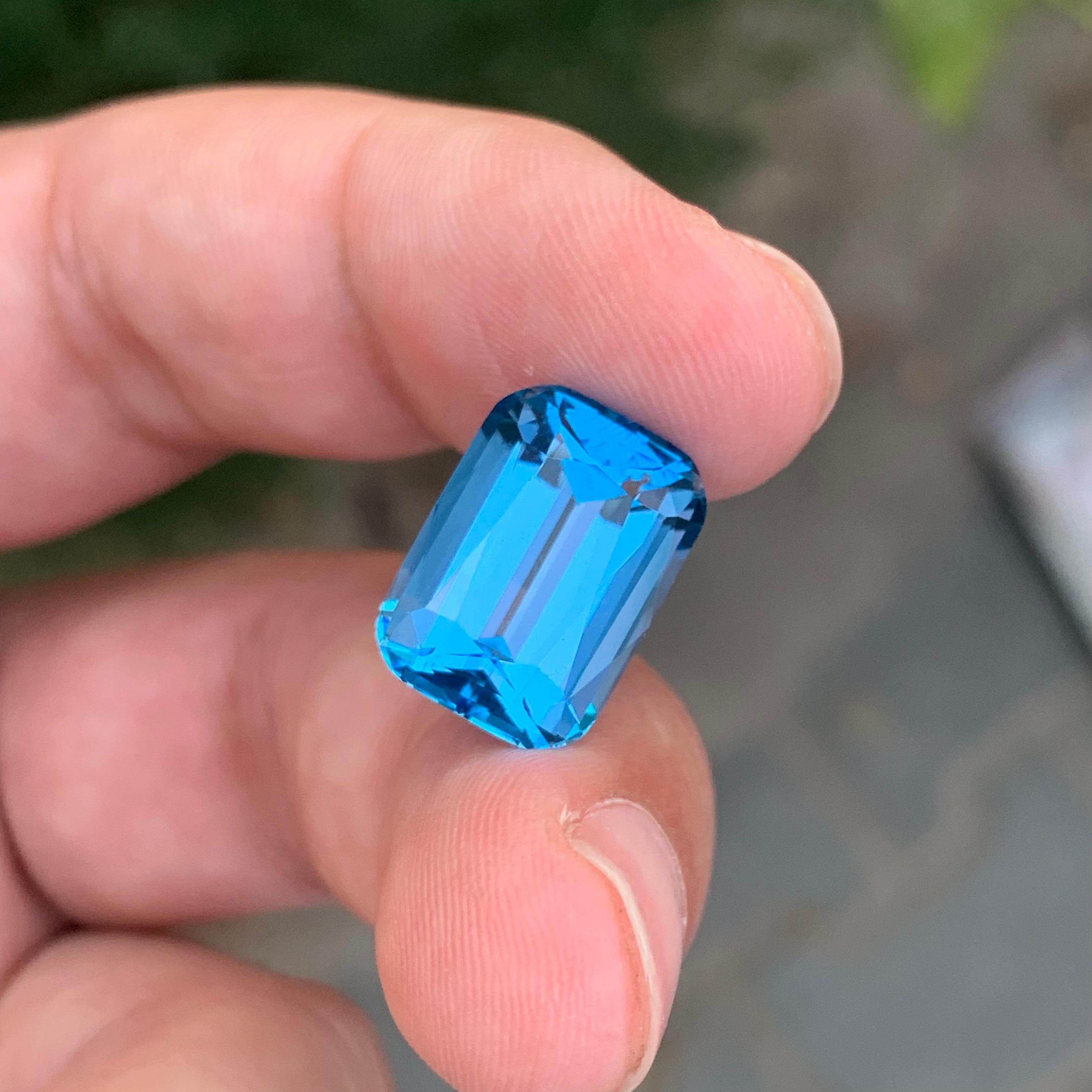 12.25 Carat Excellent Loose Swiss Blue Topaz Long Cushion Shape Gemstone For Sale 3