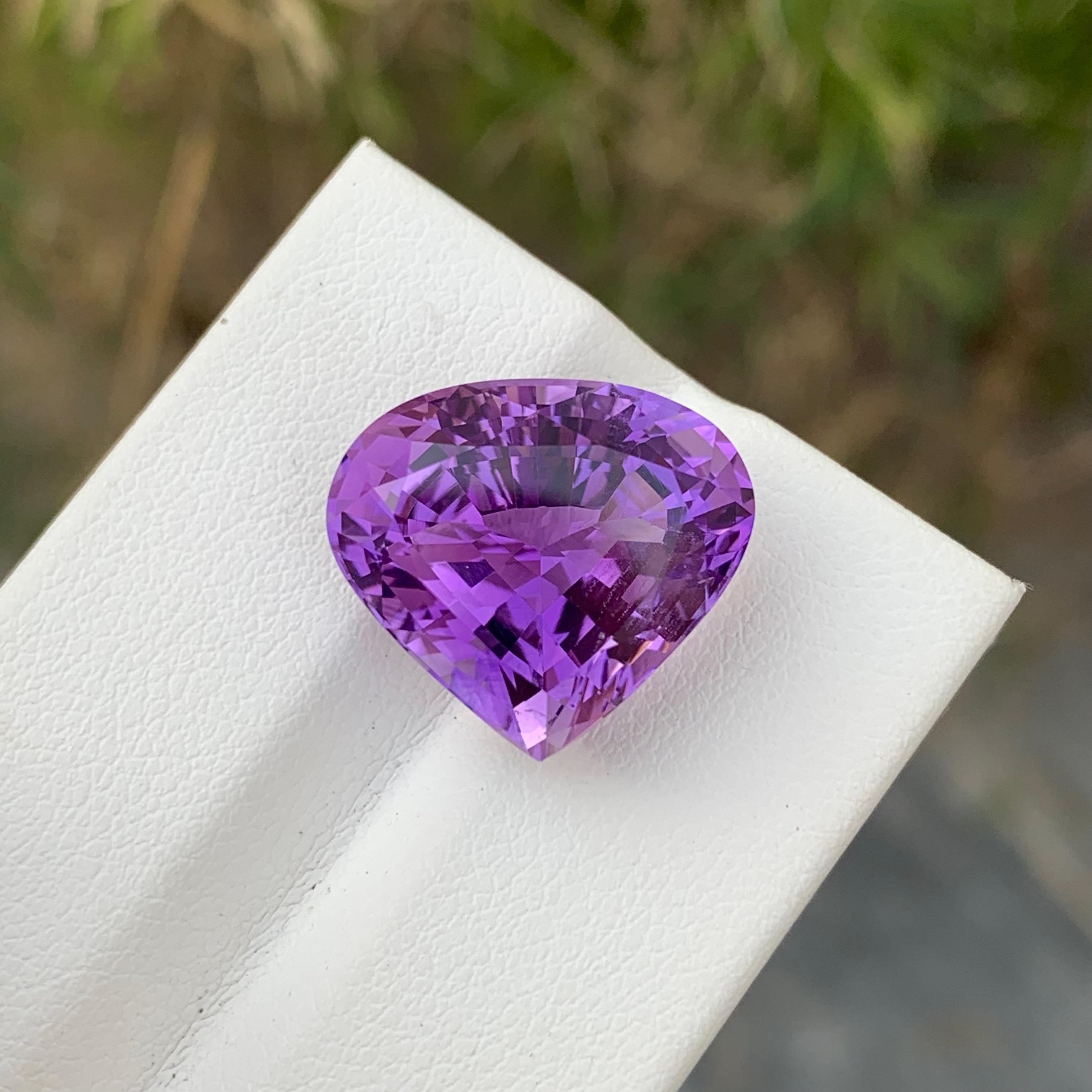 12.25 Carat Natural Loose Amethyst Pear Shape Gem For Necklace Jewellery For Sale 5