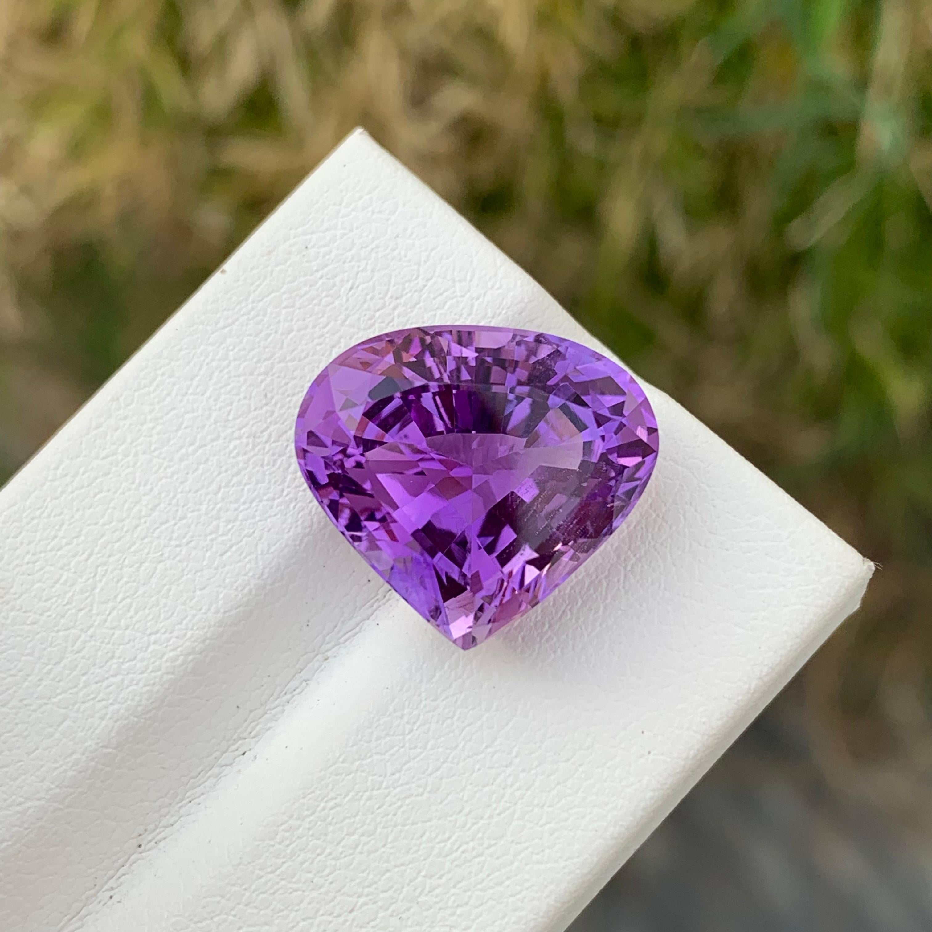 Arts and Crafts 12.25 Carat Natural Loose Amethyst Pear Shape Gem For Necklace Jewellery For Sale