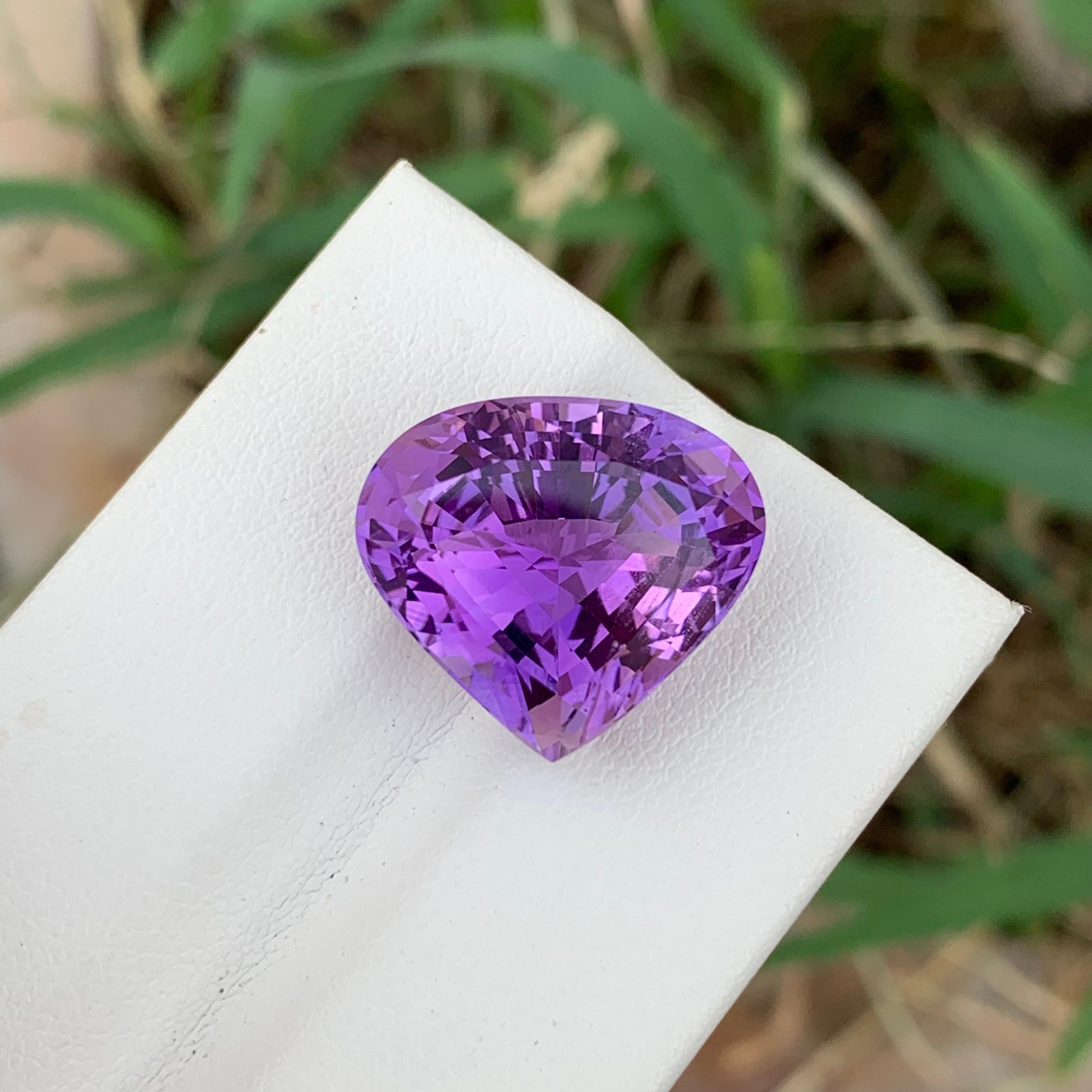 12.25 Carat Natural Loose Amethyst Pear Shape Gem For Necklace Jewellery For Sale 1