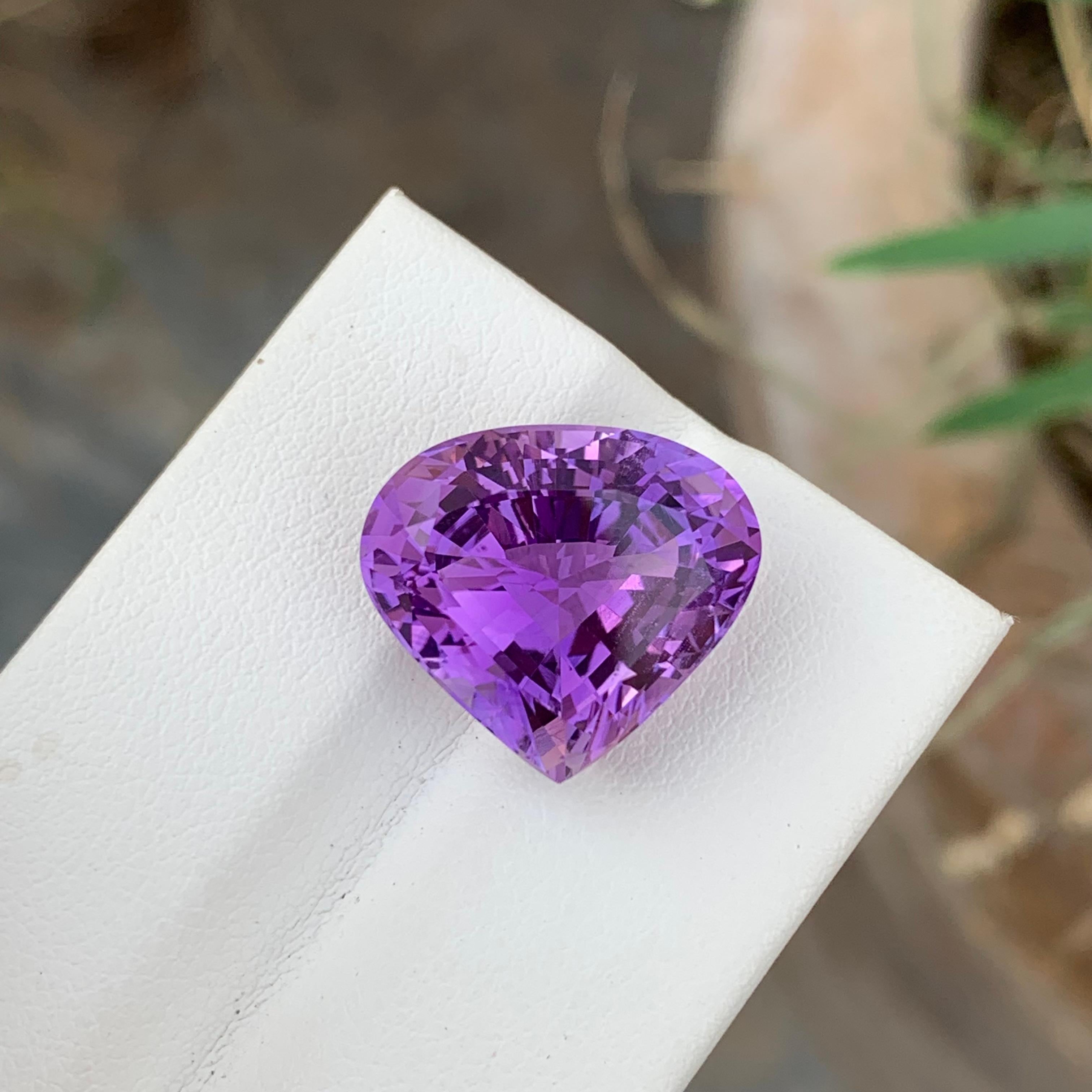 12.25 Carat Natural Loose Amethyst Pear Shape Gem For Necklace Jewellery For Sale 2
