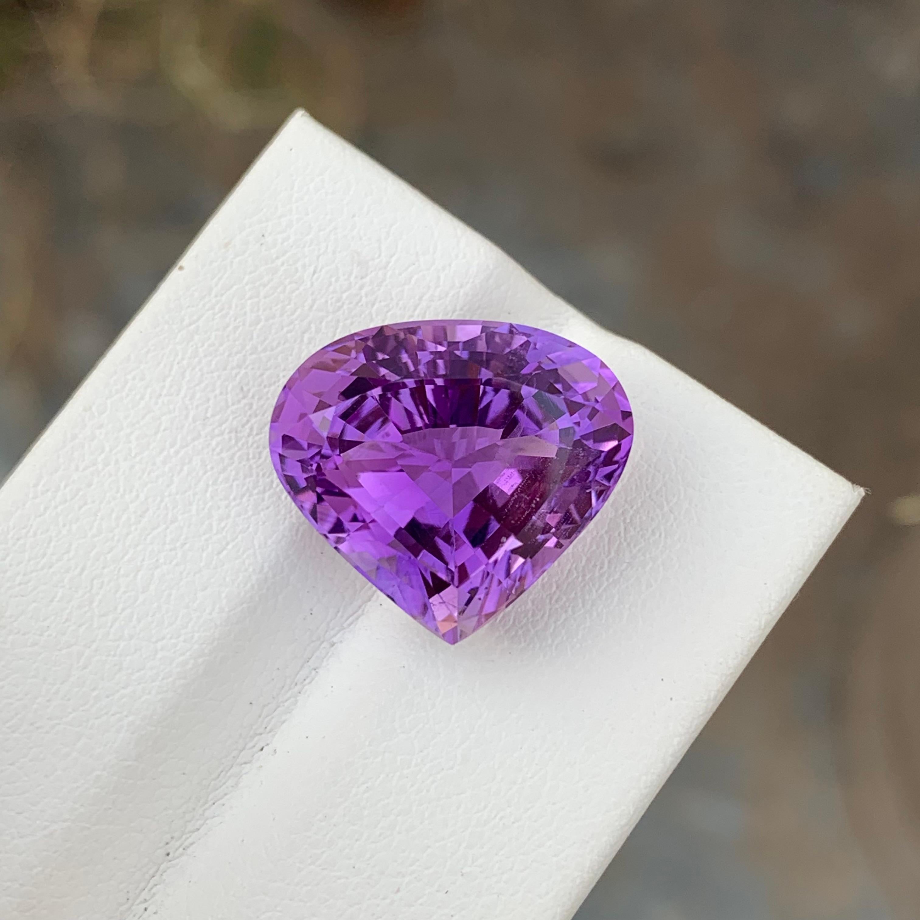 12.25 Carat Natural Loose Amethyst Pear Shape Gem For Necklace Jewellery For Sale 3