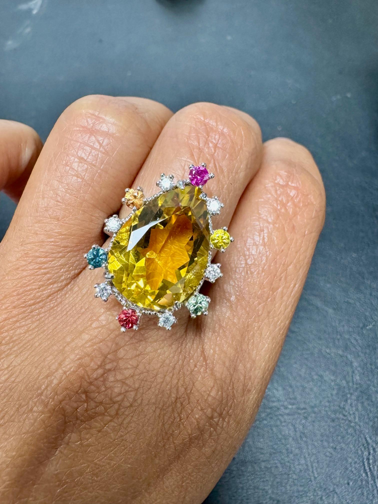 12.25 Carat Pear Cut Citrine Sapphire Diamond Yellow Gold Cocktail Ring en vente 1