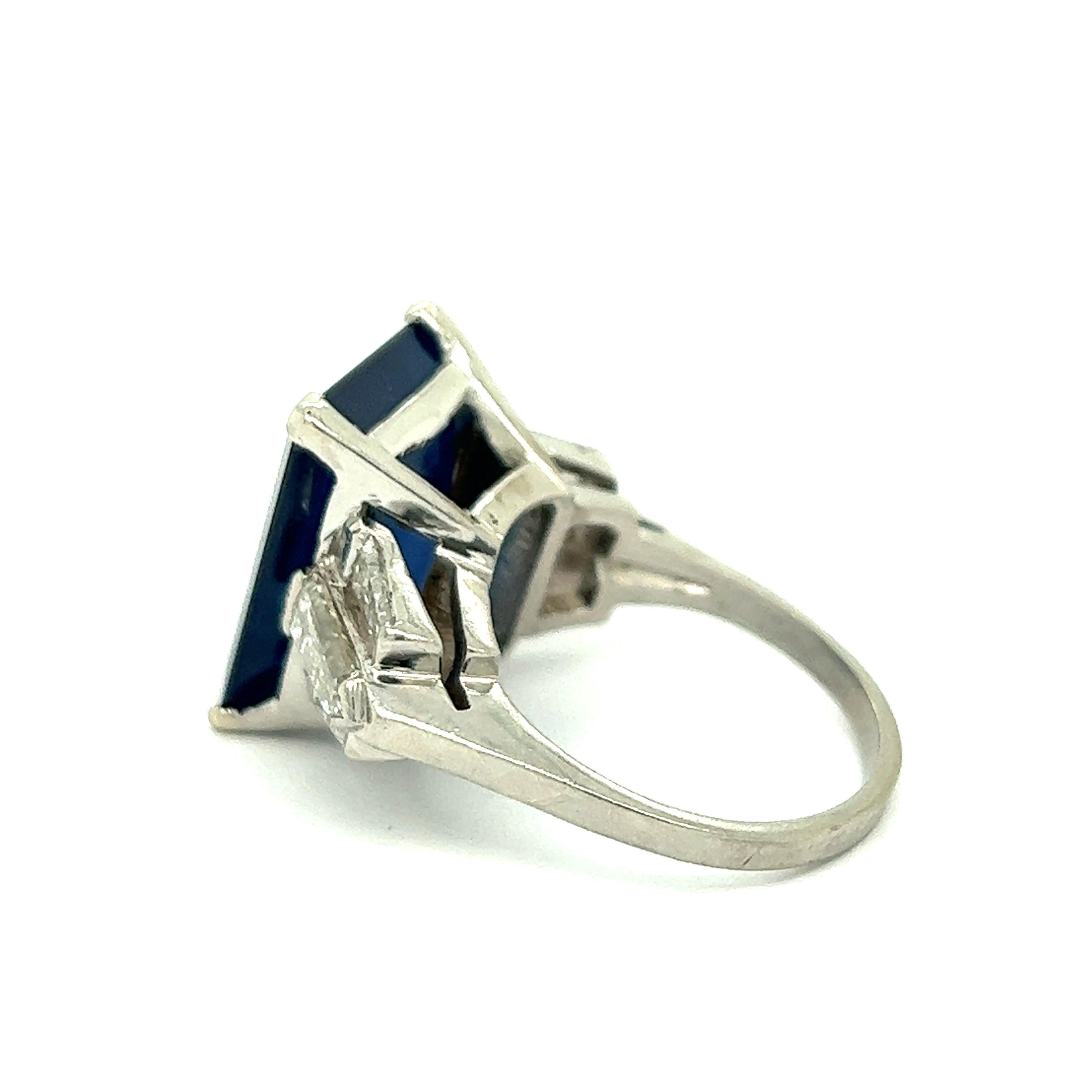 12.25 Carats Sapphire Diamond Cocktail Ring For Sale 2