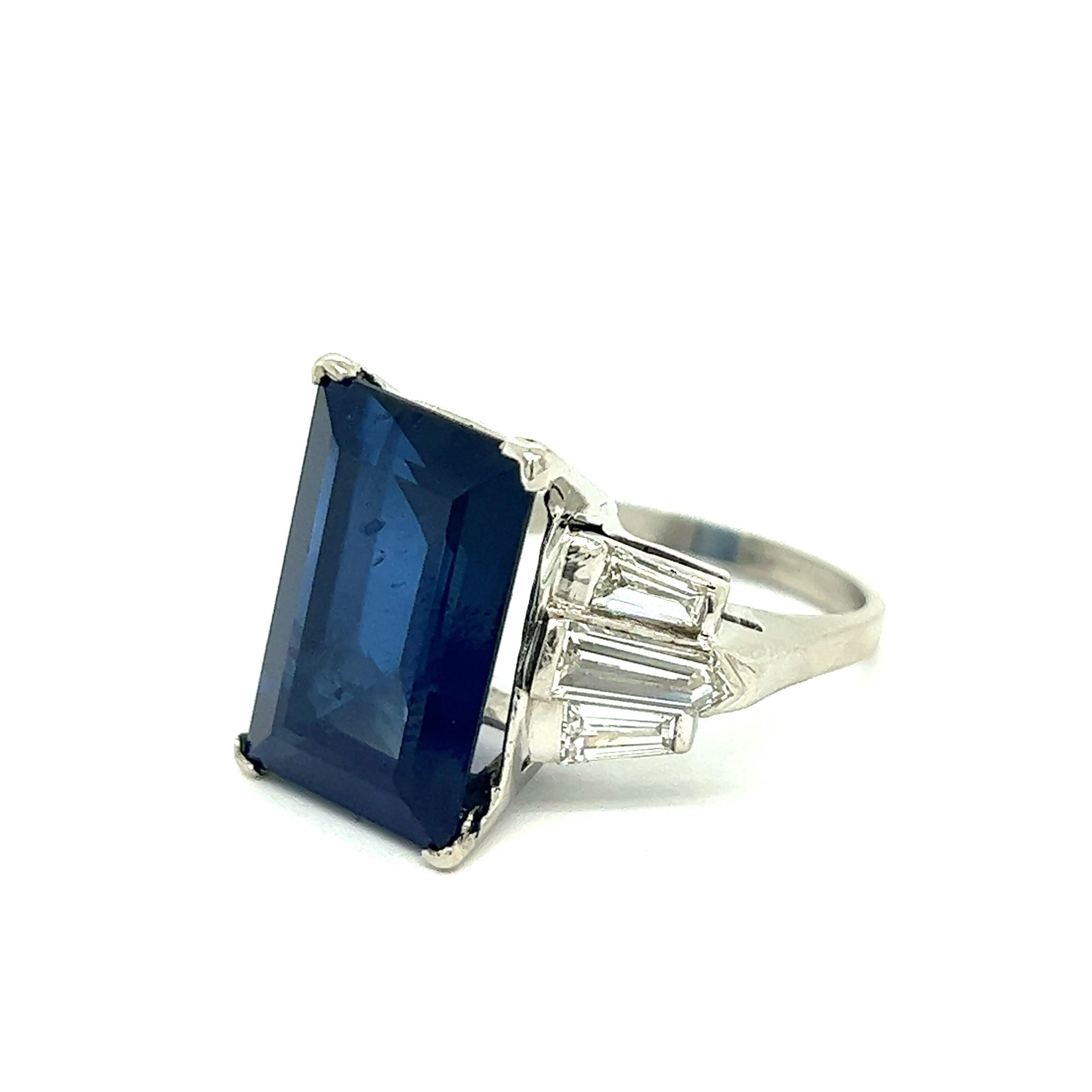 12.25 Carats Sapphire Diamond Cocktail Ring For Sale 3