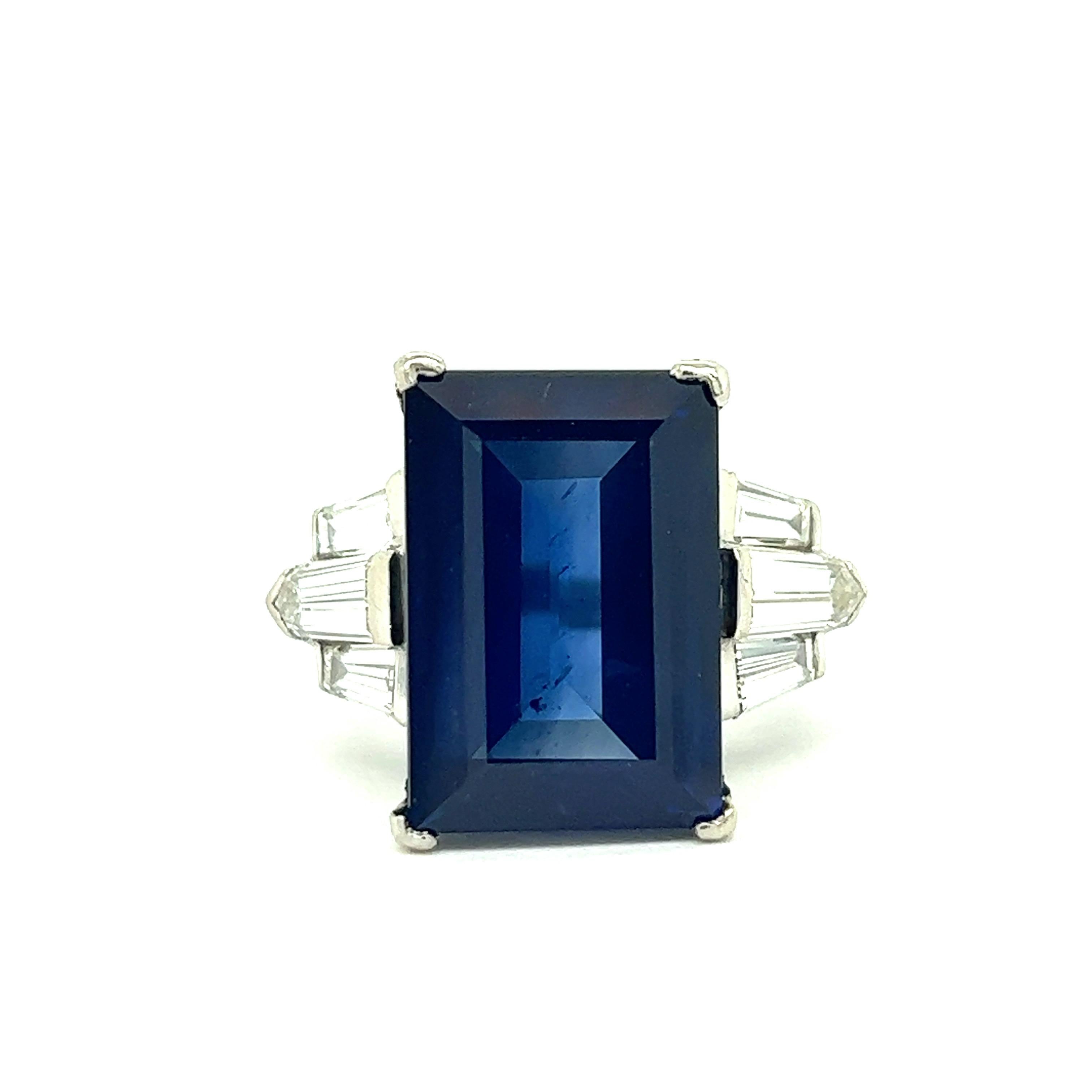12.25 Carats Sapphire Diamond Cocktail Ring For Sale 4