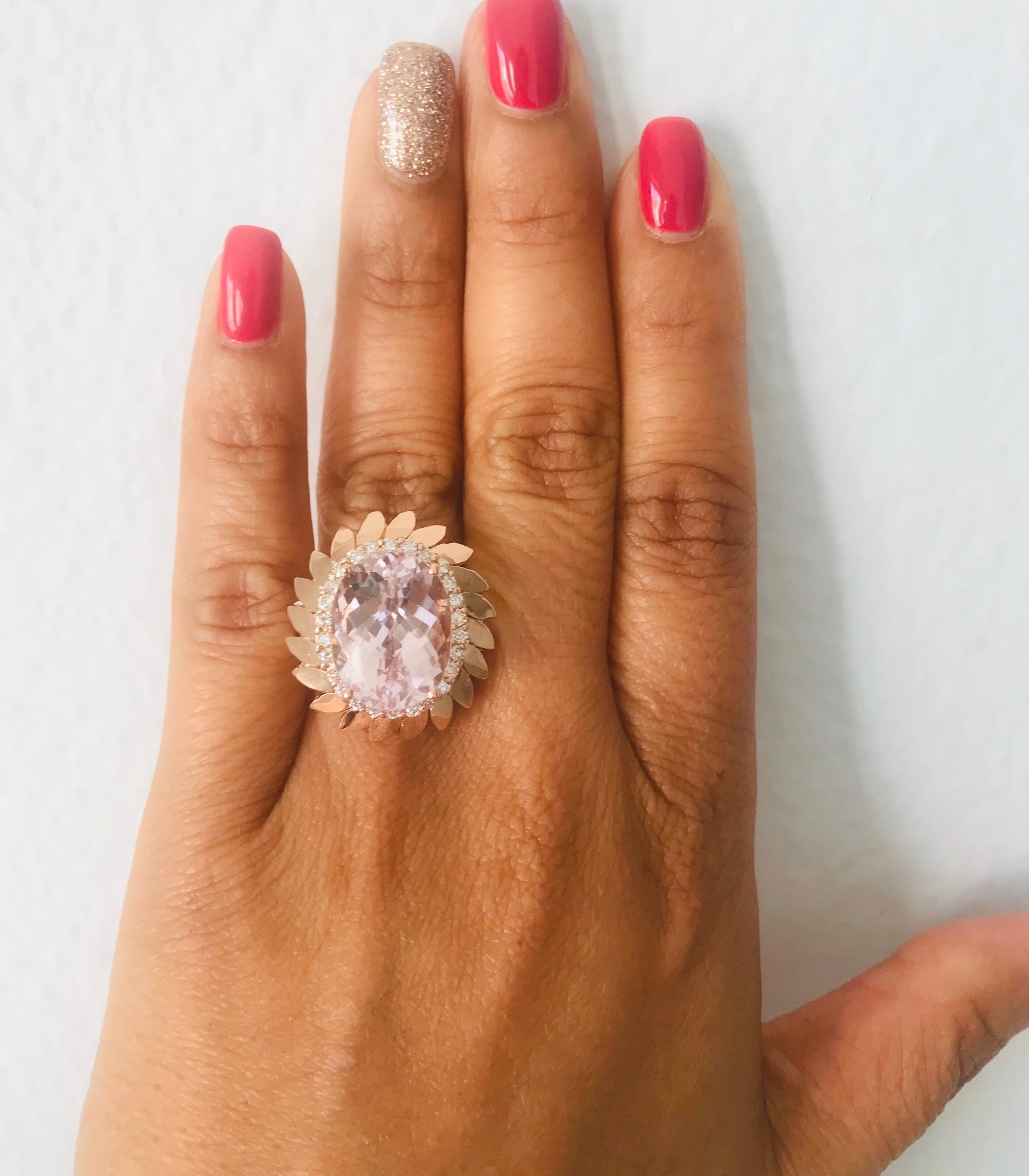12.26 Carat Oval Cut Kunzite Diamond 14 Karat Rose Gold Cocktail Ring For Sale 3