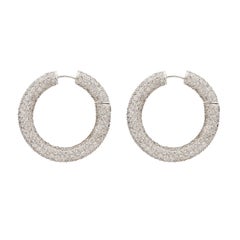 Orecchini a cerchio con pavé "inside-out" in oro 18 carati con diamanti rotondi Brilliante da 12,26 carati