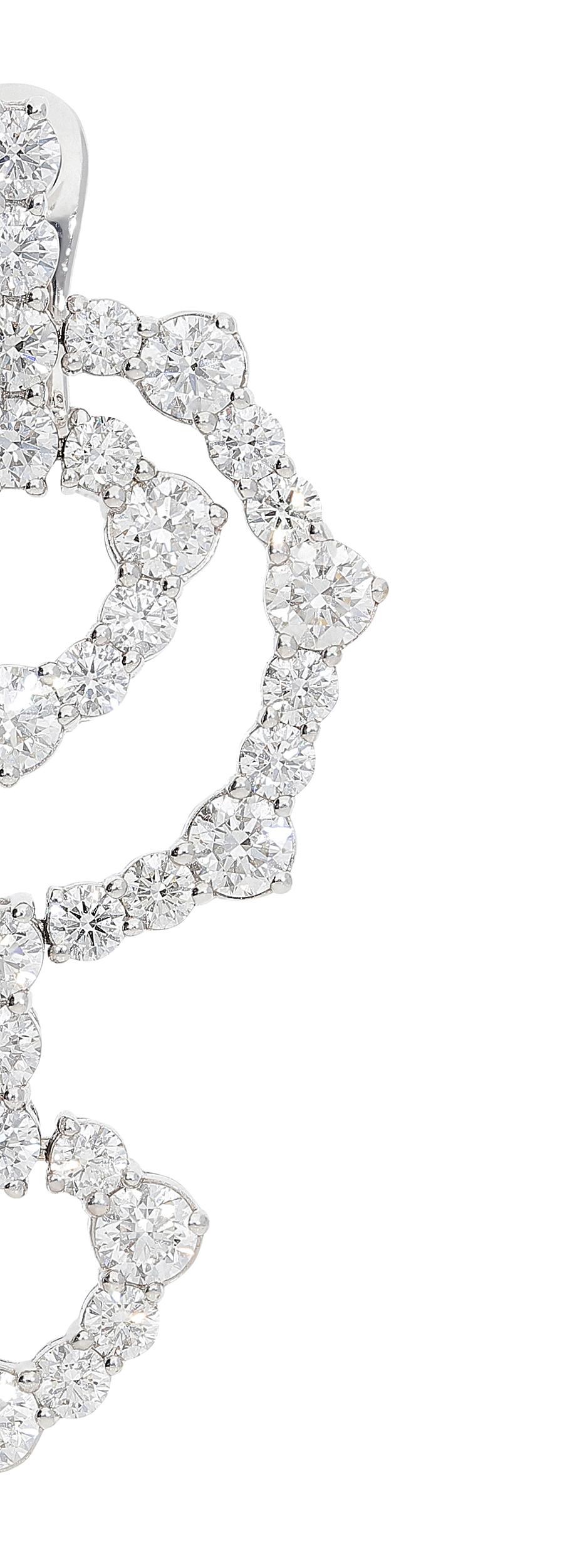 12.26 Carat White GVS Diamonds 18 Karat White Gold Dangle Earrings In New Condition For Sale In Valenza, IT