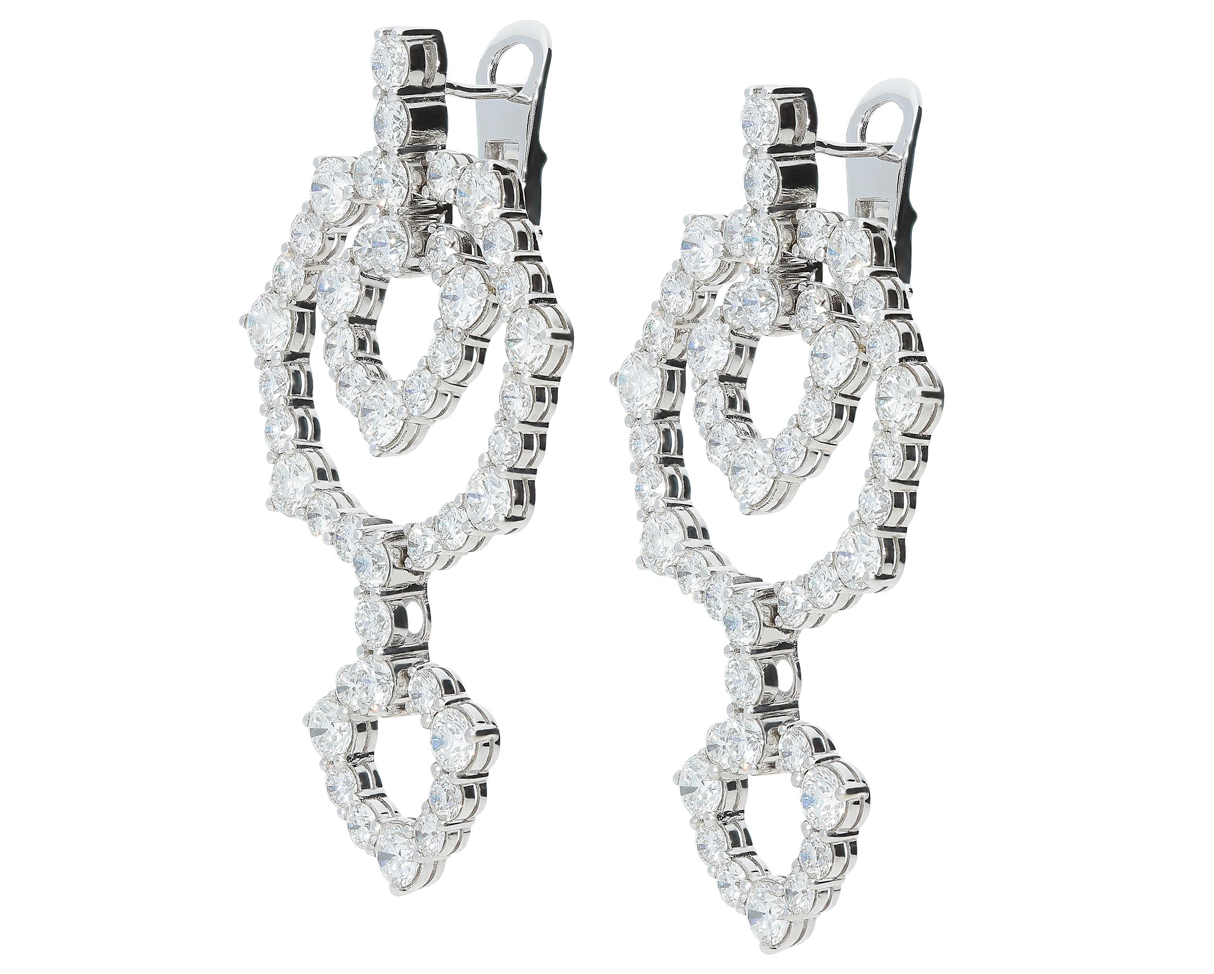 Contemporary 12.26 Carat White GVS Diamonds 18 Karat White Gold Dangle Earrings For Sale