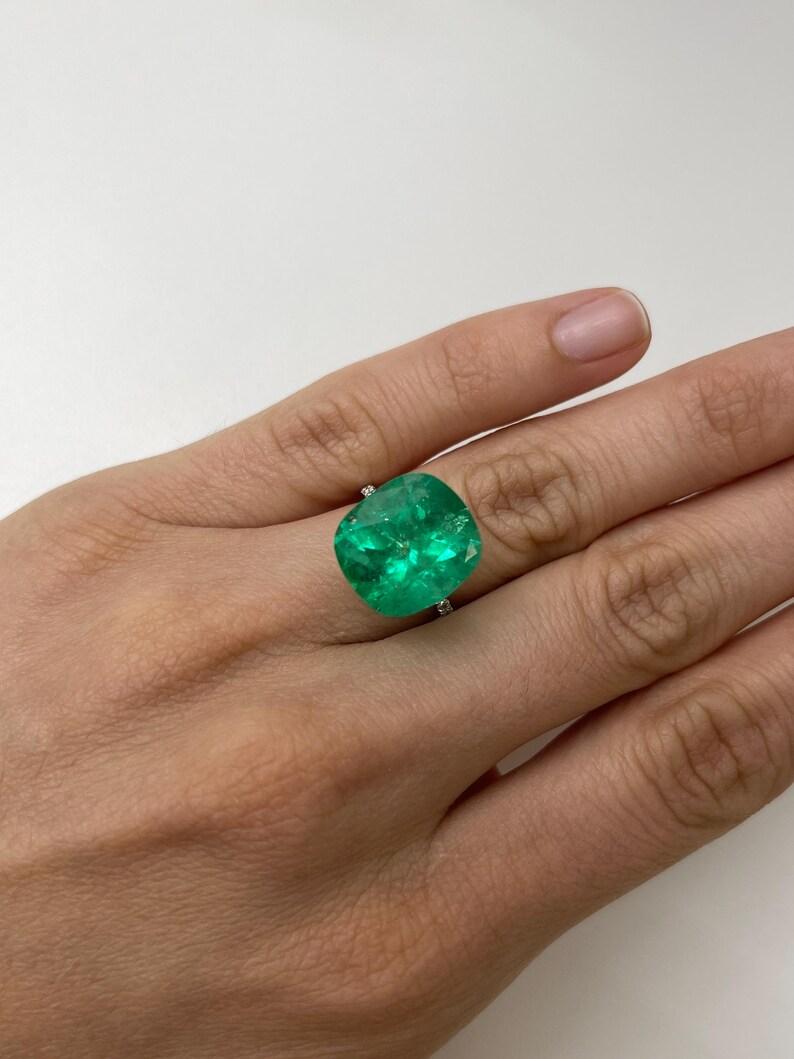 12.27 Carat Muzo Yellowish Green Colombian Emerald - Cushion Cut May Birthstone For Sale 3