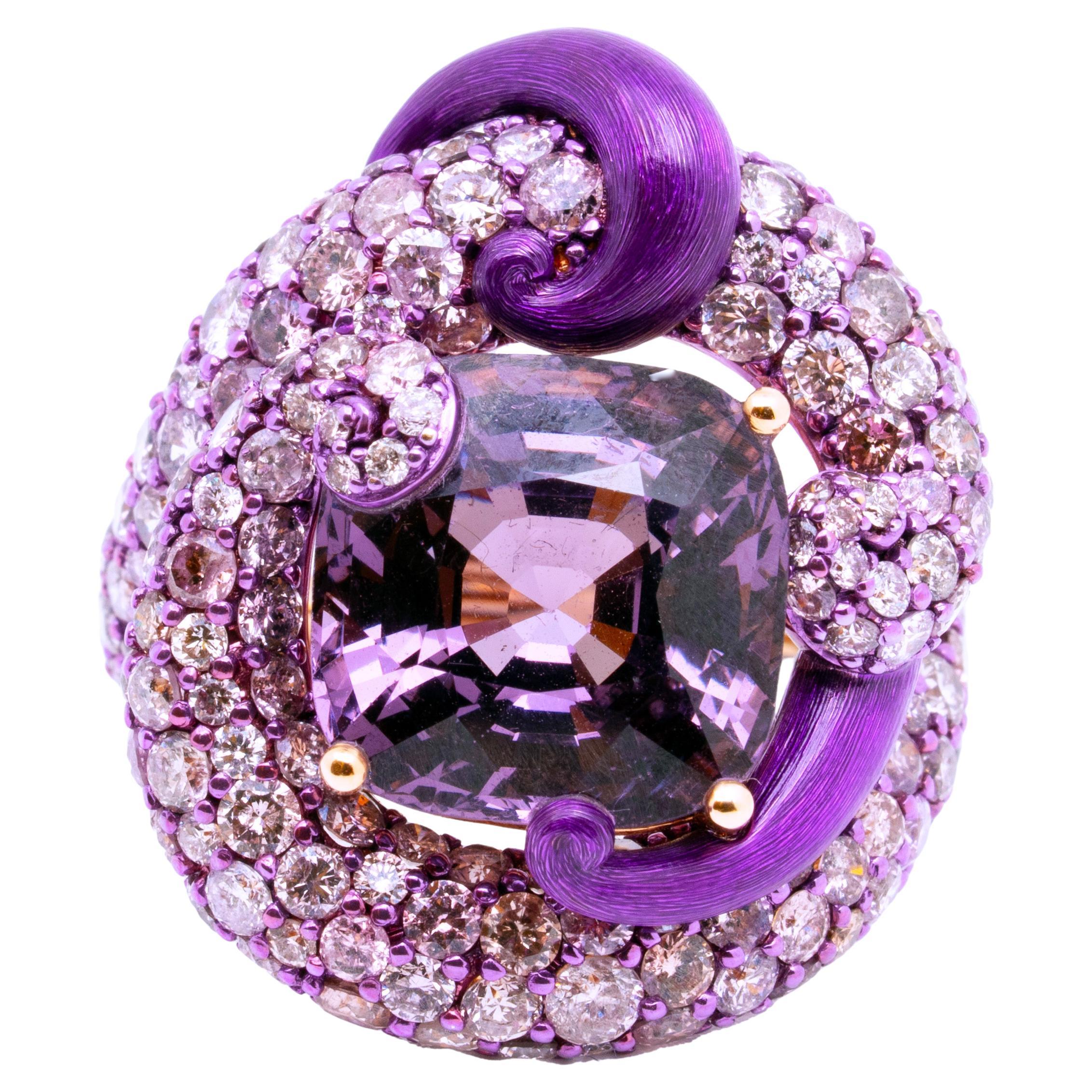 Anello con spinello viola e diamante rosa da 12,28 carati, oro rosa 18 carati, Austy Lee in vendita