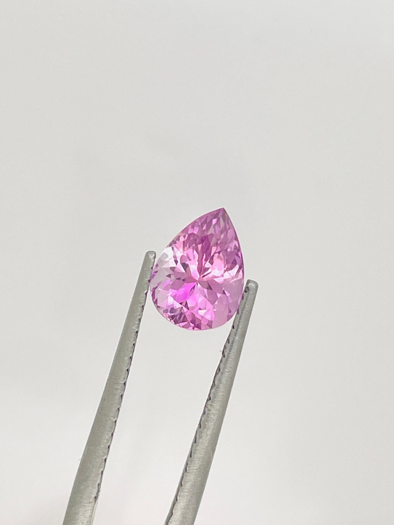 TZA214
1.22Ct GIA Zertifikat Natürlicher Baby Rosa Tansanit Unerhitzt Zoisit Birne Loop Saubere Qualität Edelstein

EDELSTEINBESCHREIBUNG
Spezies:   Natürlicher Tansanit 
Sorte: Natürliches Rosa  
Tansanit Zoisit 
Gewicht:  1,22ct 
Farbe:  Baby