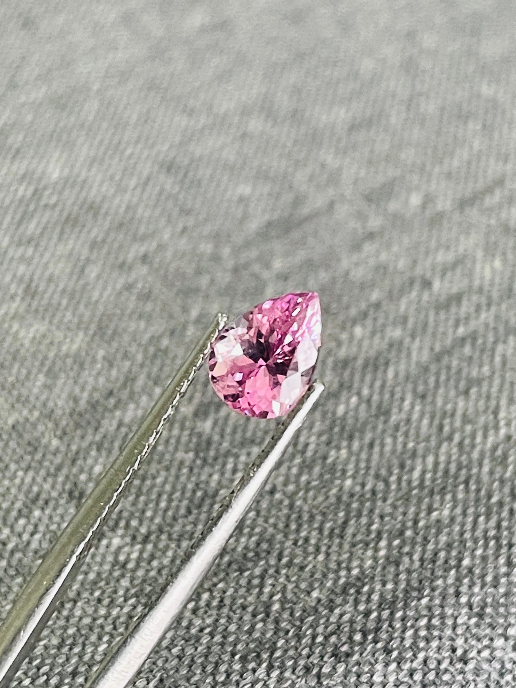 1.22Ct GIA Zertifikat Natürlicher Baby Rosa Tansanit Unerhitzt Zoisit Schleife sauber im Angebot 2