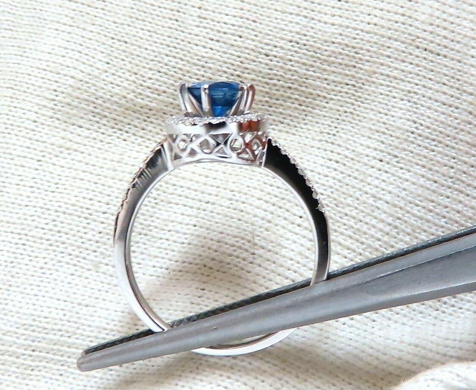 Round Cut 1.22 Carat Natural Blue Sapphire Halo Cluster Ring 14 Karat For Sale