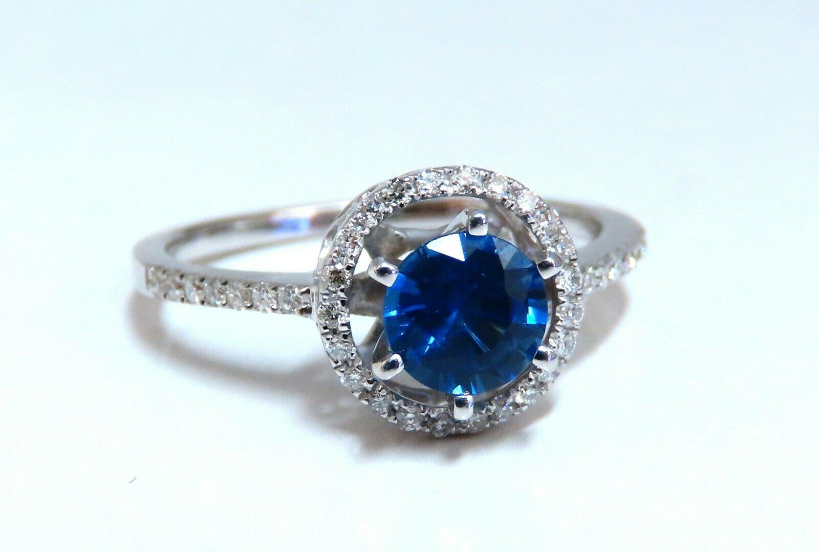 1.22 Carat Natural Blue Sapphire Halo Cluster Ring 14 Karat In New Condition For Sale In New York, NY
