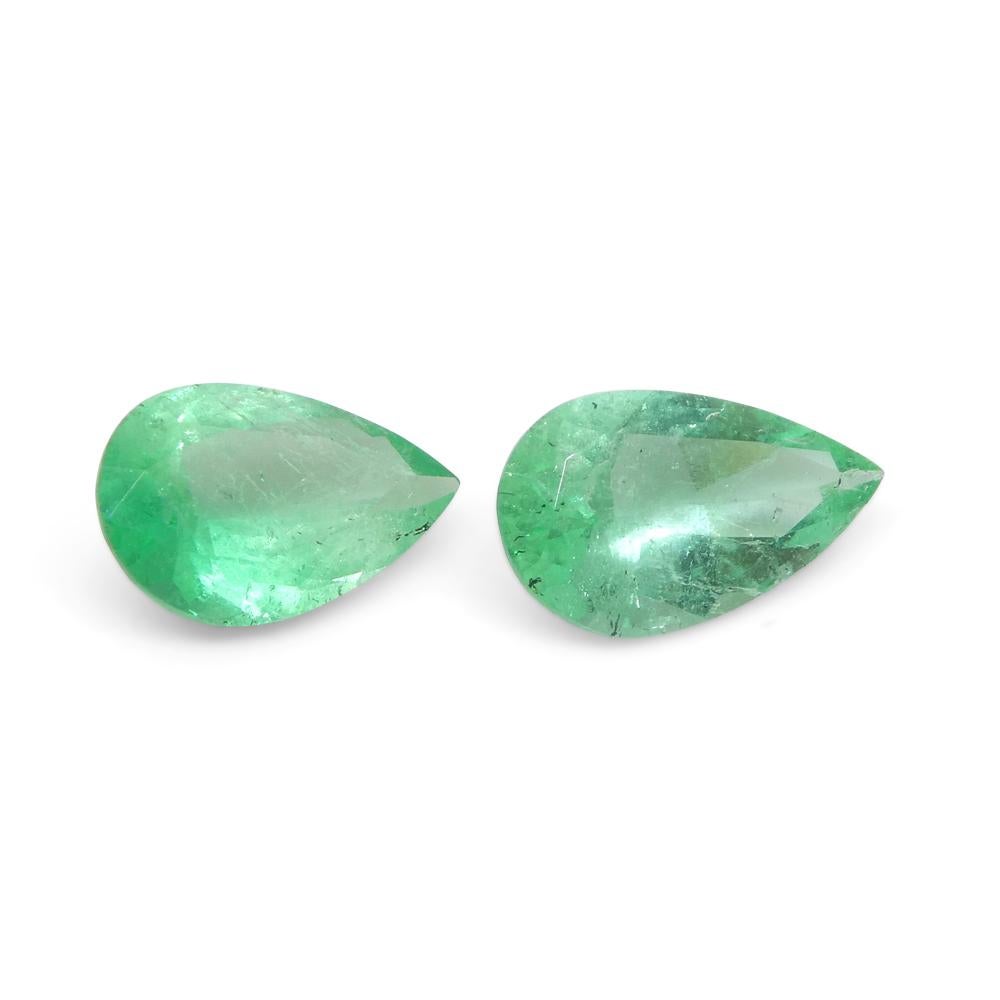 1.22ct Pair Pear Green Emerald from Colombia In New Condition For Sale In Toronto, Ontario