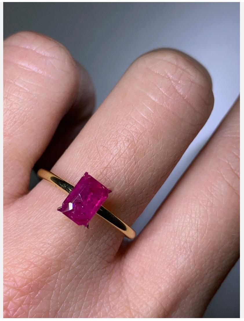 Modernist 1.22ct Ruby Emerald Cut Solitaire Engagement Ring In 18ct Yellow Gold For Sale