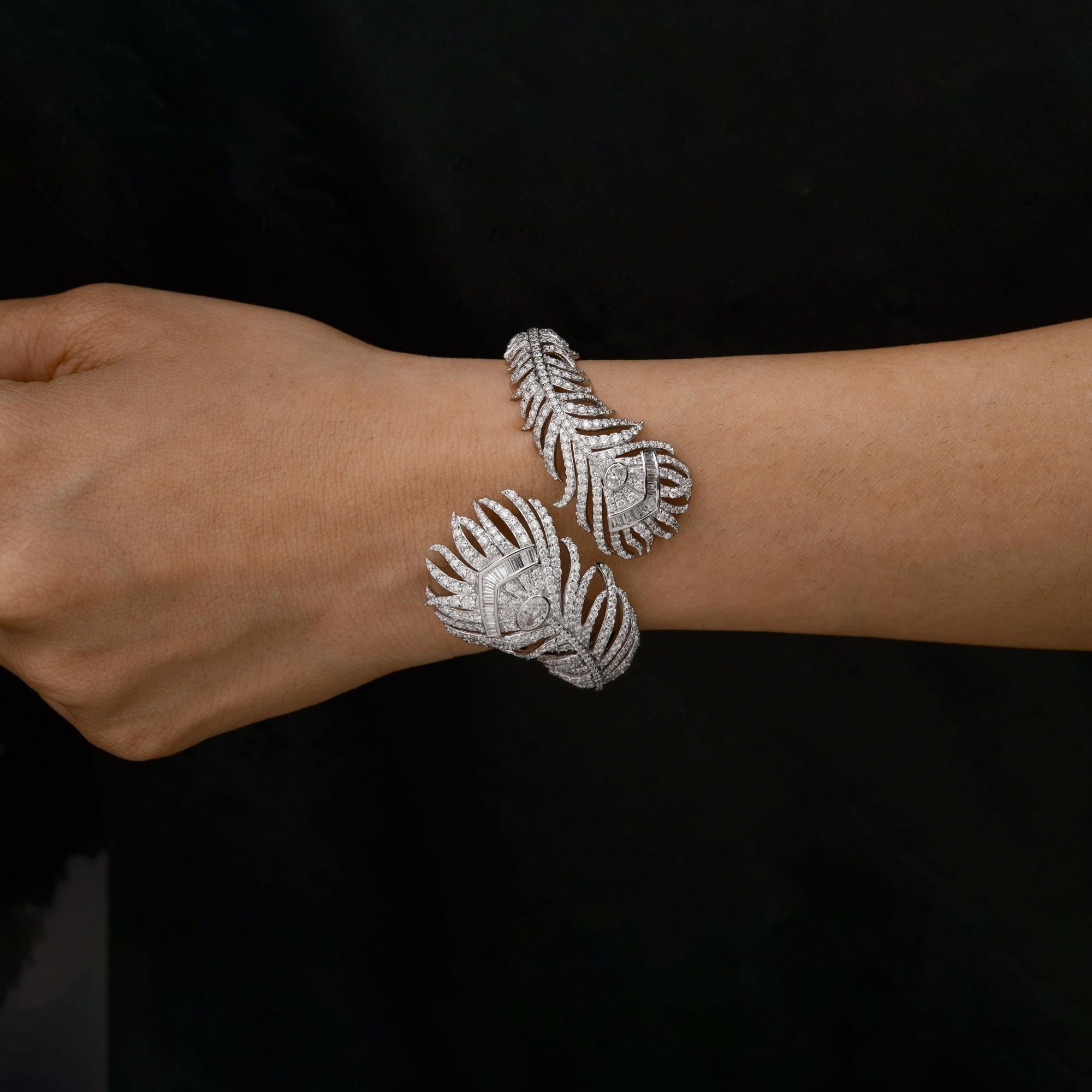 Donna 12.2CTW SI/H Diamante Piuma Crossover Bracciale in oro bianco Gioielli di pregio in vendita