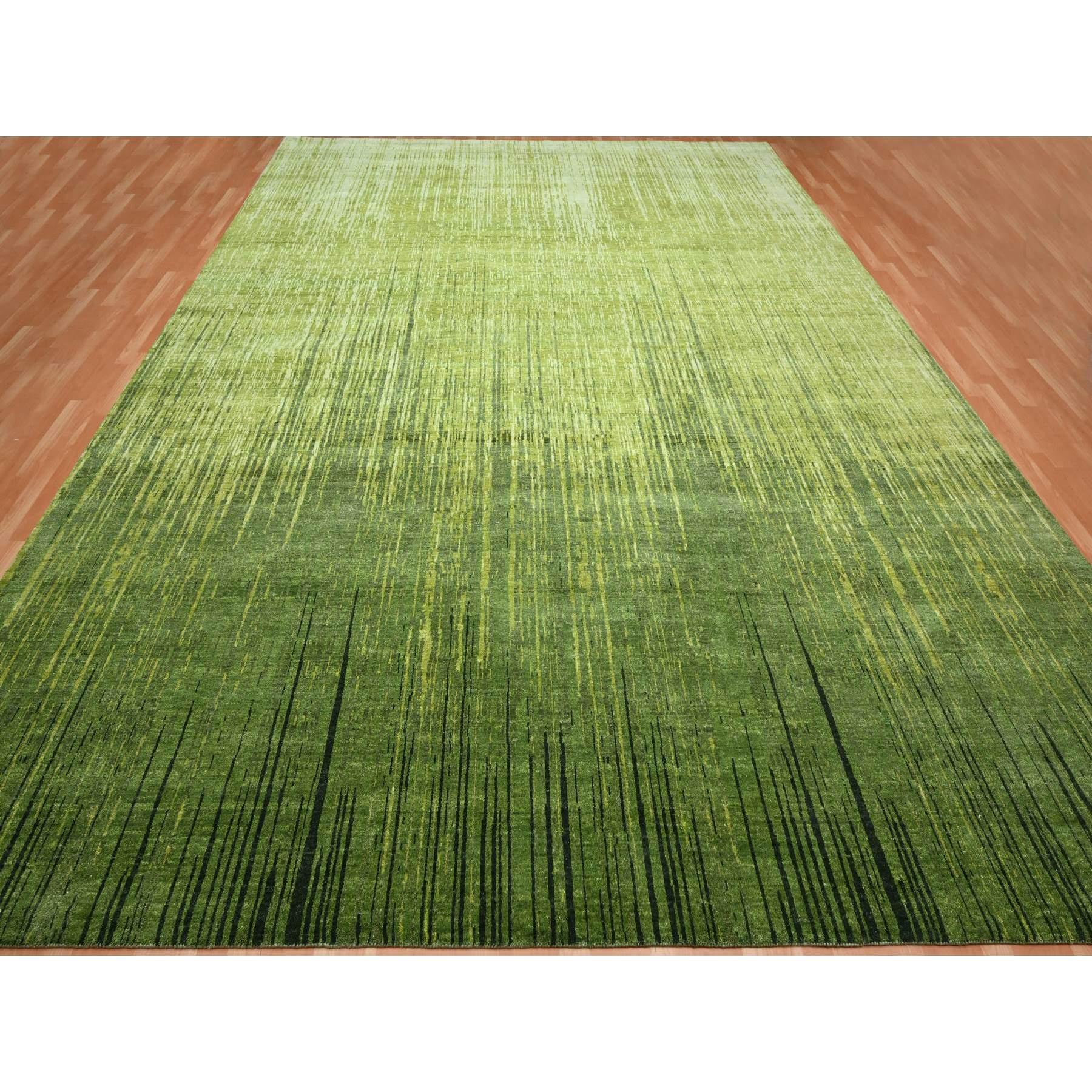 Vert mousse, Design/One vertical, Noué à la main, Laine douce et vibrante, Surdimensionné, Tapis d'Orient
Matières premières : Laine
Latex : Pas de poils 
hauteur : 0,25 pouces
Style : Contemporain
Couleur primaire : vert
Couleurs secondaires : Vert