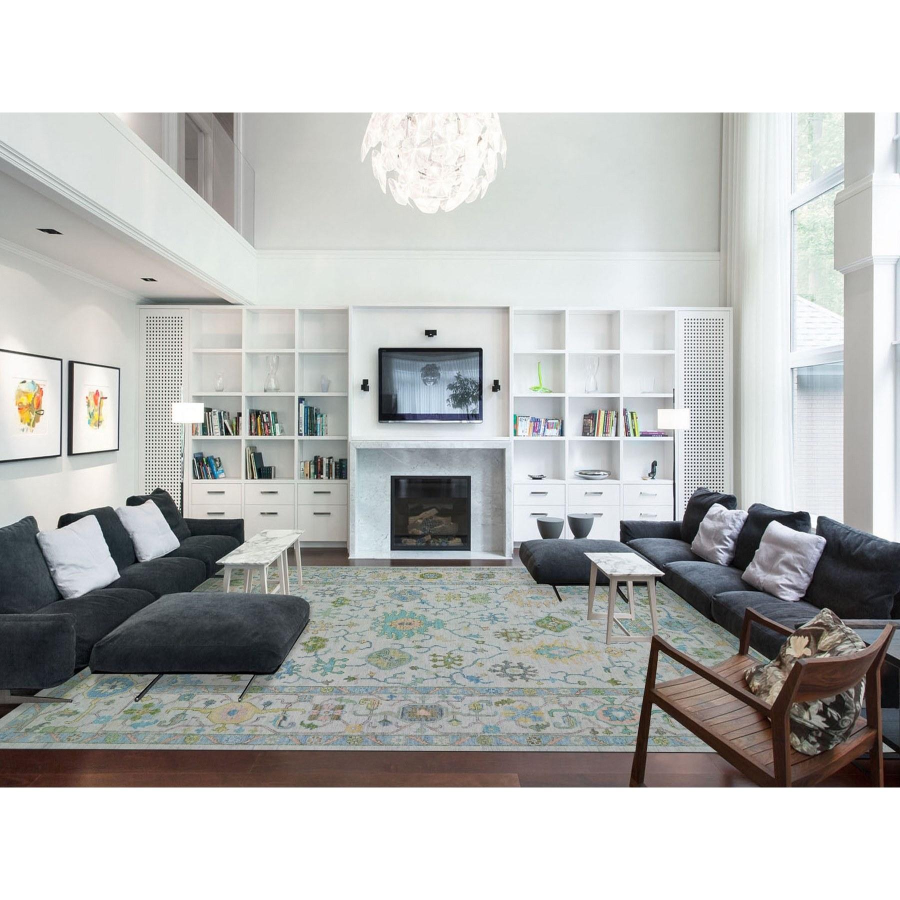 Magnolia White, tissage et design Oushak colorés, poils abondants, 100 % laine, noué à la main, doux au toucher, surdimensionné, tapis d'Orient
Matières premières : Laine
Latex : Pas de poils 
hauteur : 0,25 pouces
Style : Transitionnel
Couleur