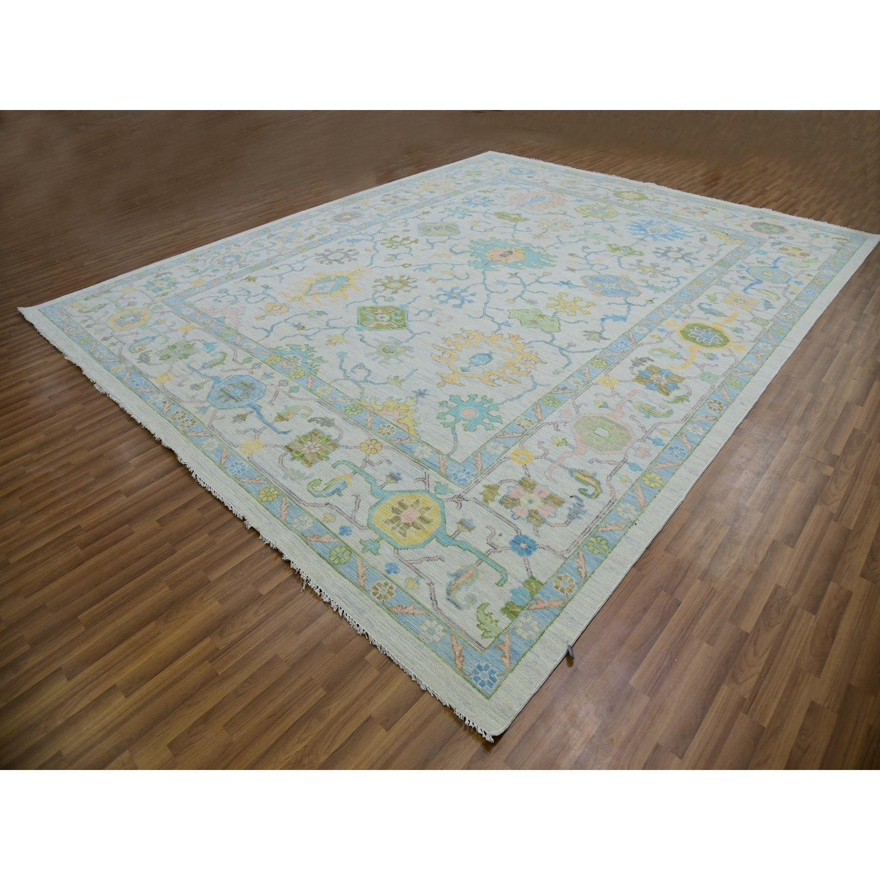 Noué à la main 12'2 