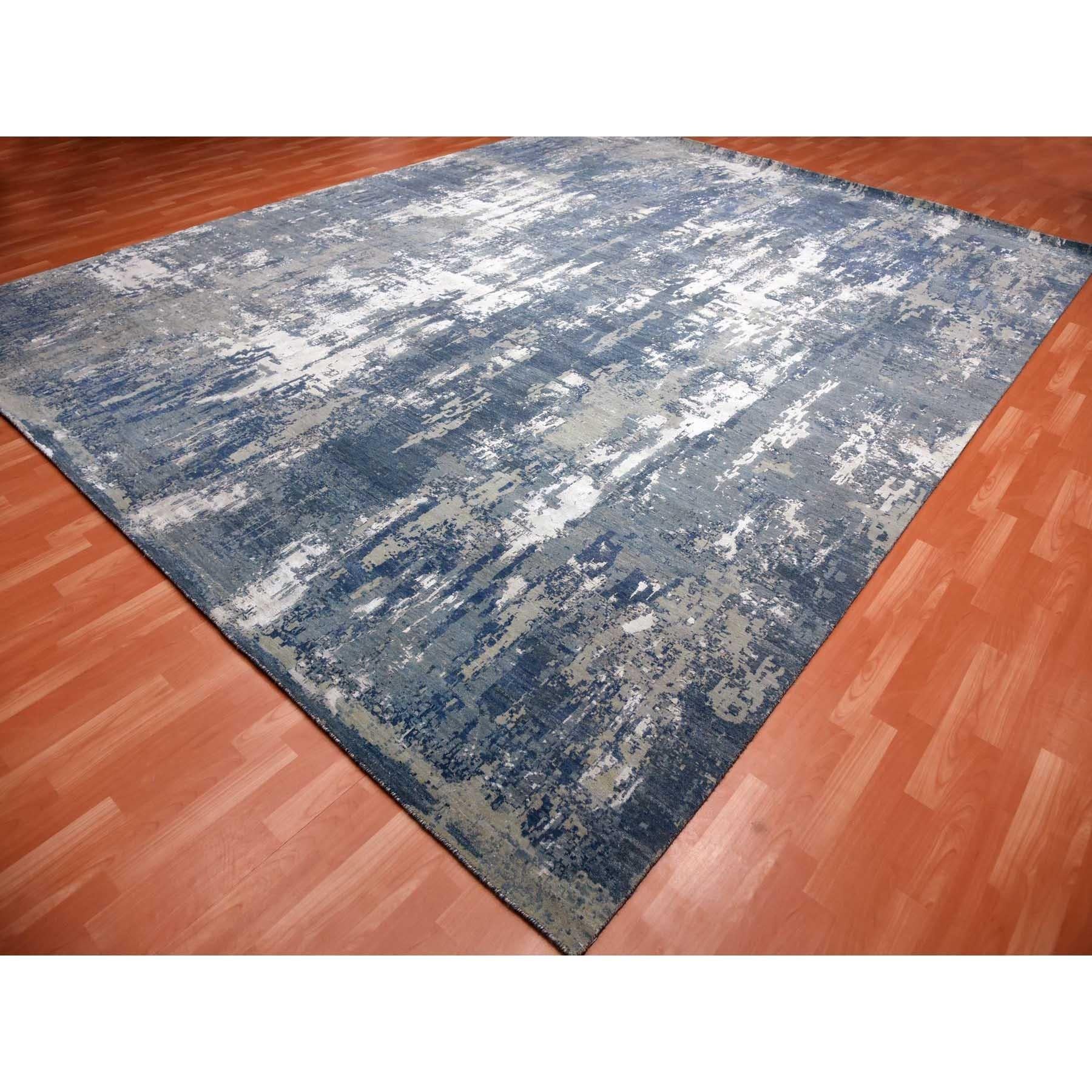 Indiano Tappeto oversize in seta e lana annodato a mano con design astratto blu oceanico 12'2 