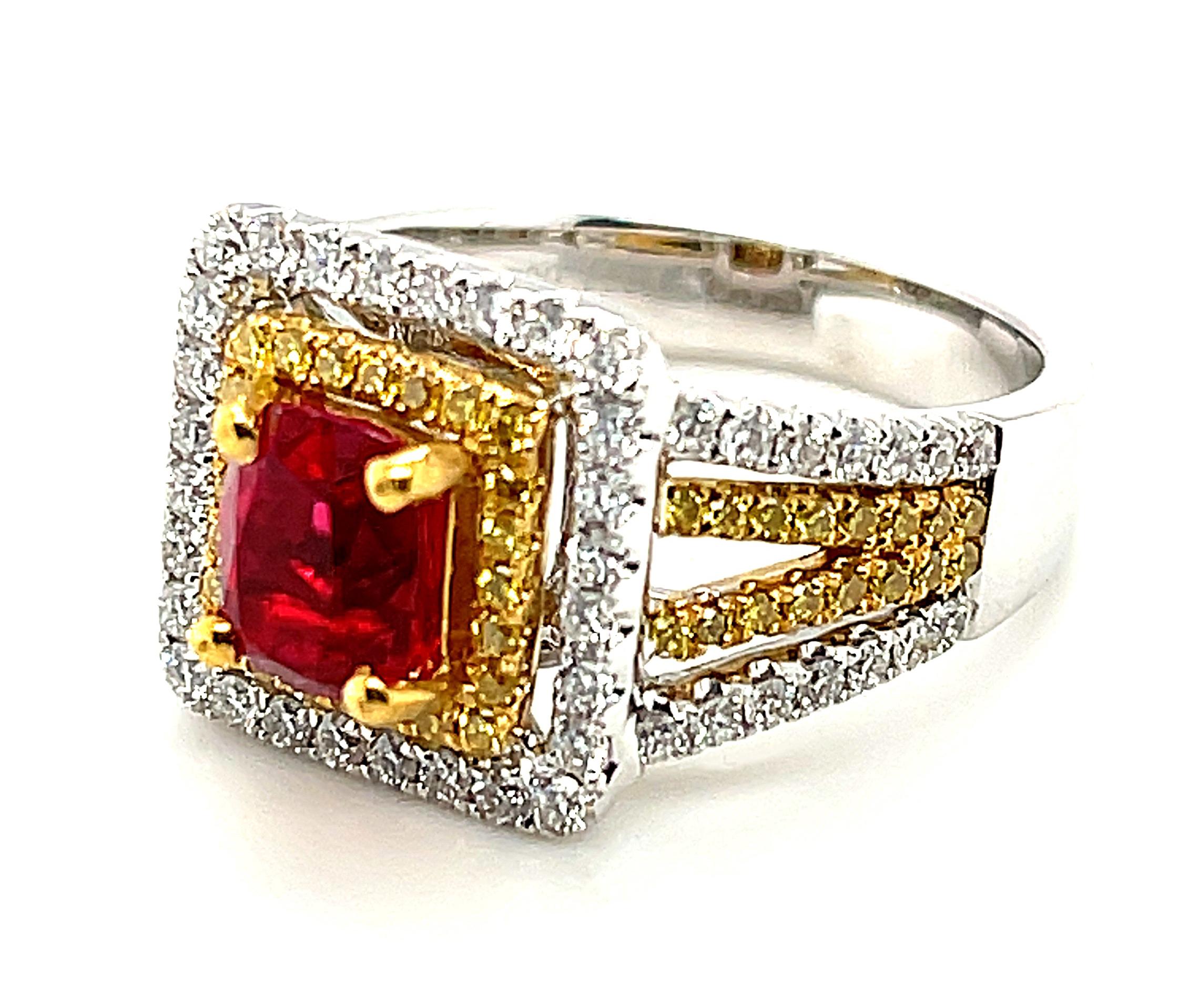 1.23 Carat Burmese Red Spinel and Diamond Cocktail Ring in Yellow and White Gold For Sale 4