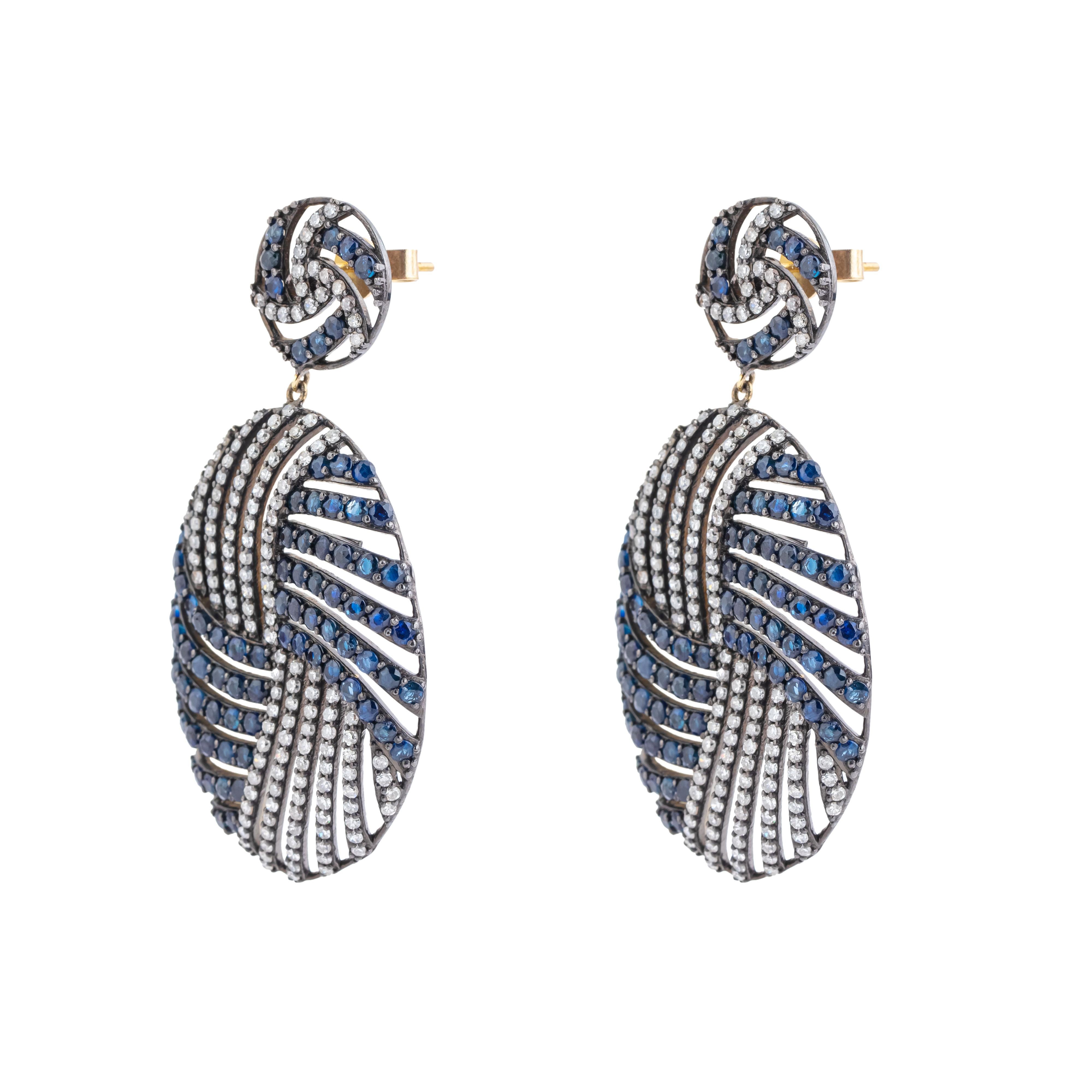 12.3 Carat Diamond and Sapphire Fashion Earrings In New Condition For Sale In Jaipur, IN