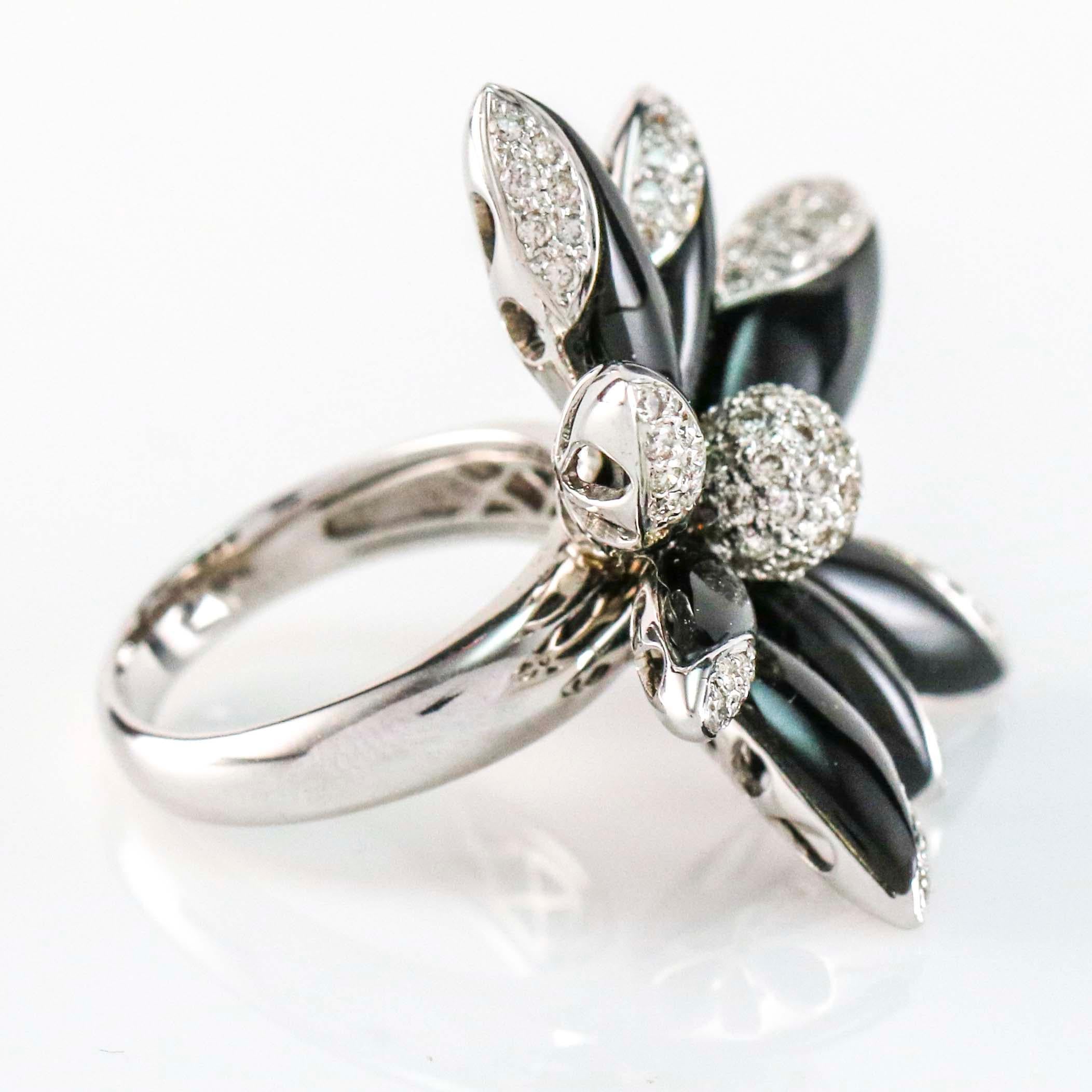Contemporary 1.23 Carat Diamond Lily Onyx Flower 18 Karat White Gold Cocktail Ring For Sale