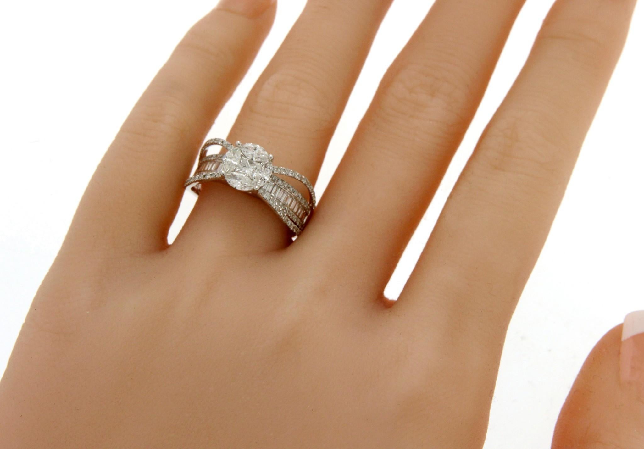 1,23 Karat Diamanten in 18 Karat Weißgold Verlobungsring im Zustand „Hervorragend“ im Angebot in Los Angeles, CA