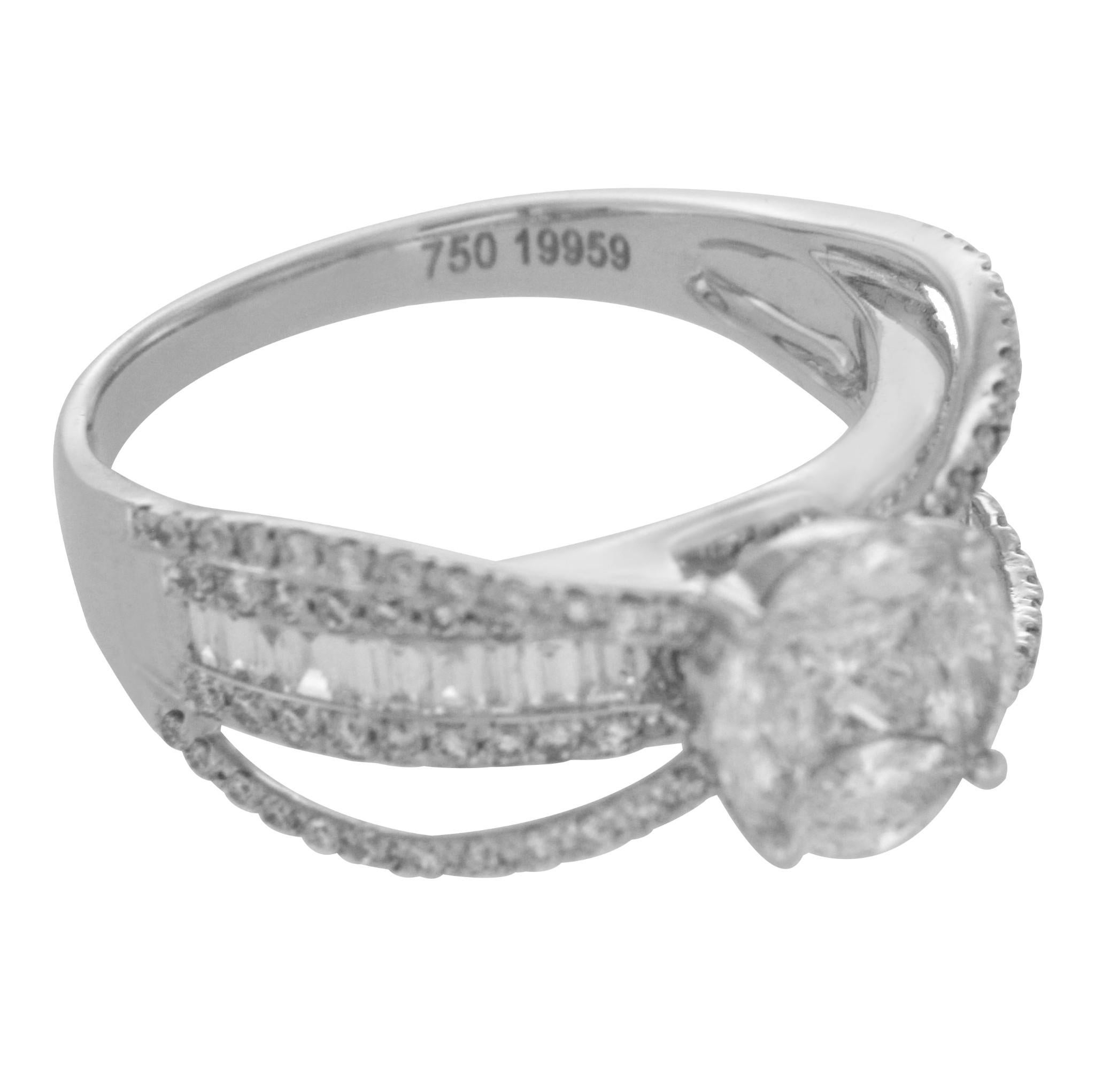 Women's 1.23 Carat Diamonds in 18 Karat White Gold Engagement Ring For Sale