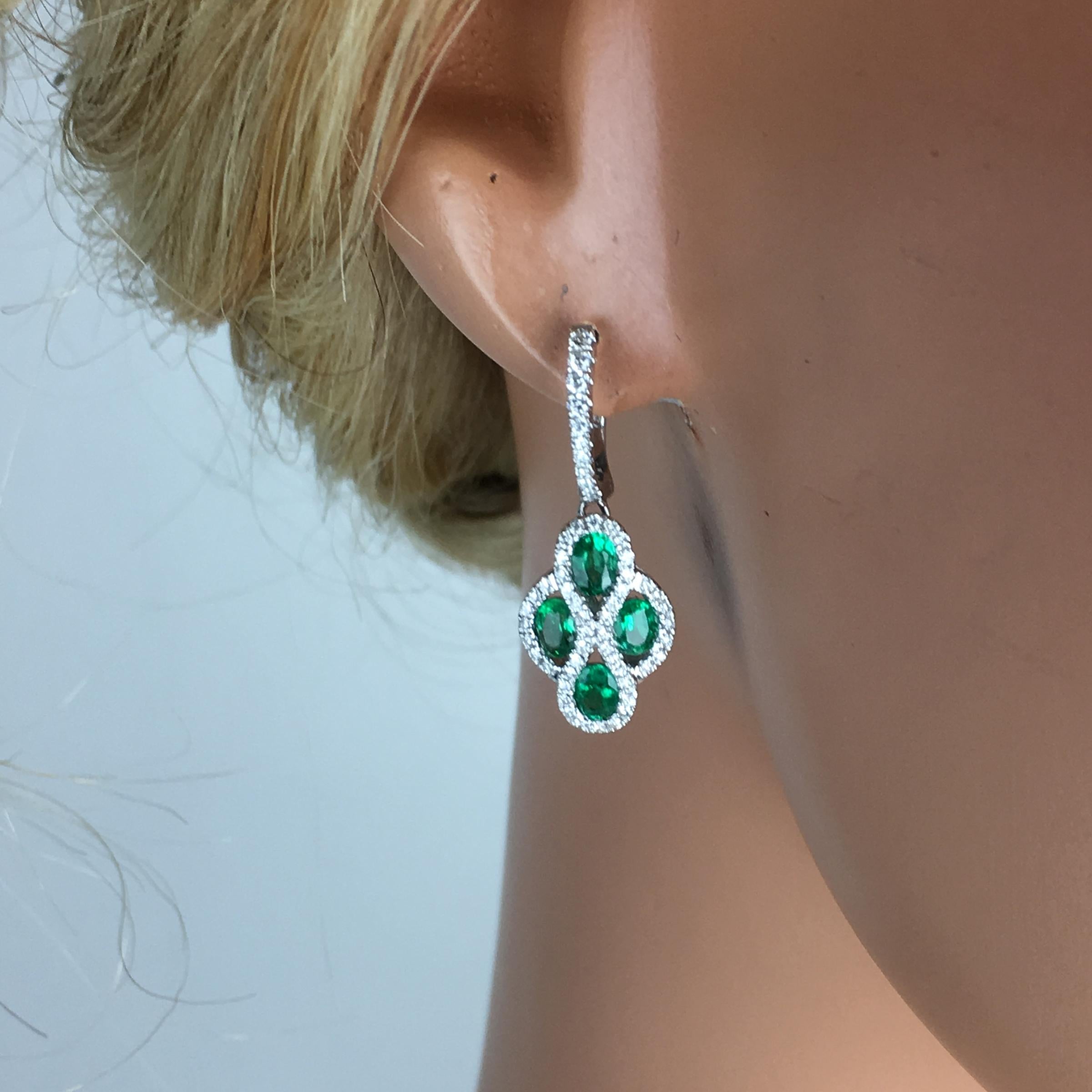 Contemporary 1.23 Carat Fine Emerald and Diamond Earrings in 18 Karat White Gold
