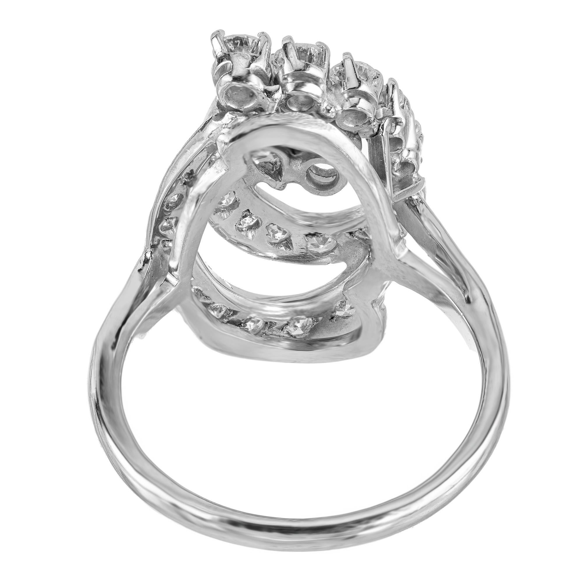 Bague de cocktail en platine avec tourbillon de diamants de 1,23 carat The Modernity en vente 1