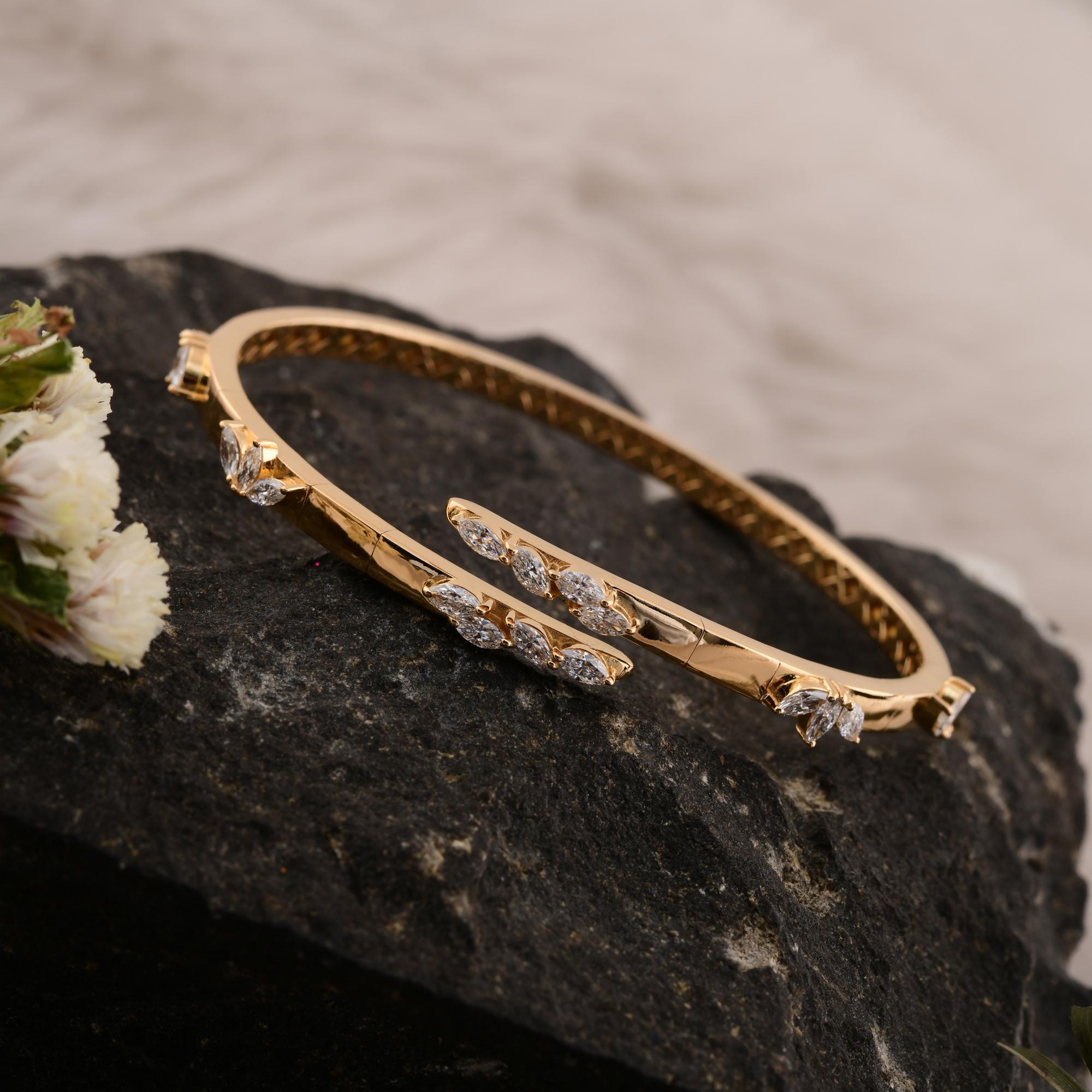 1.23 Carat SI/H Marquise Diamond Wrap Bangle Bracelet 18k Yellow Gold Jewelry en vente 1