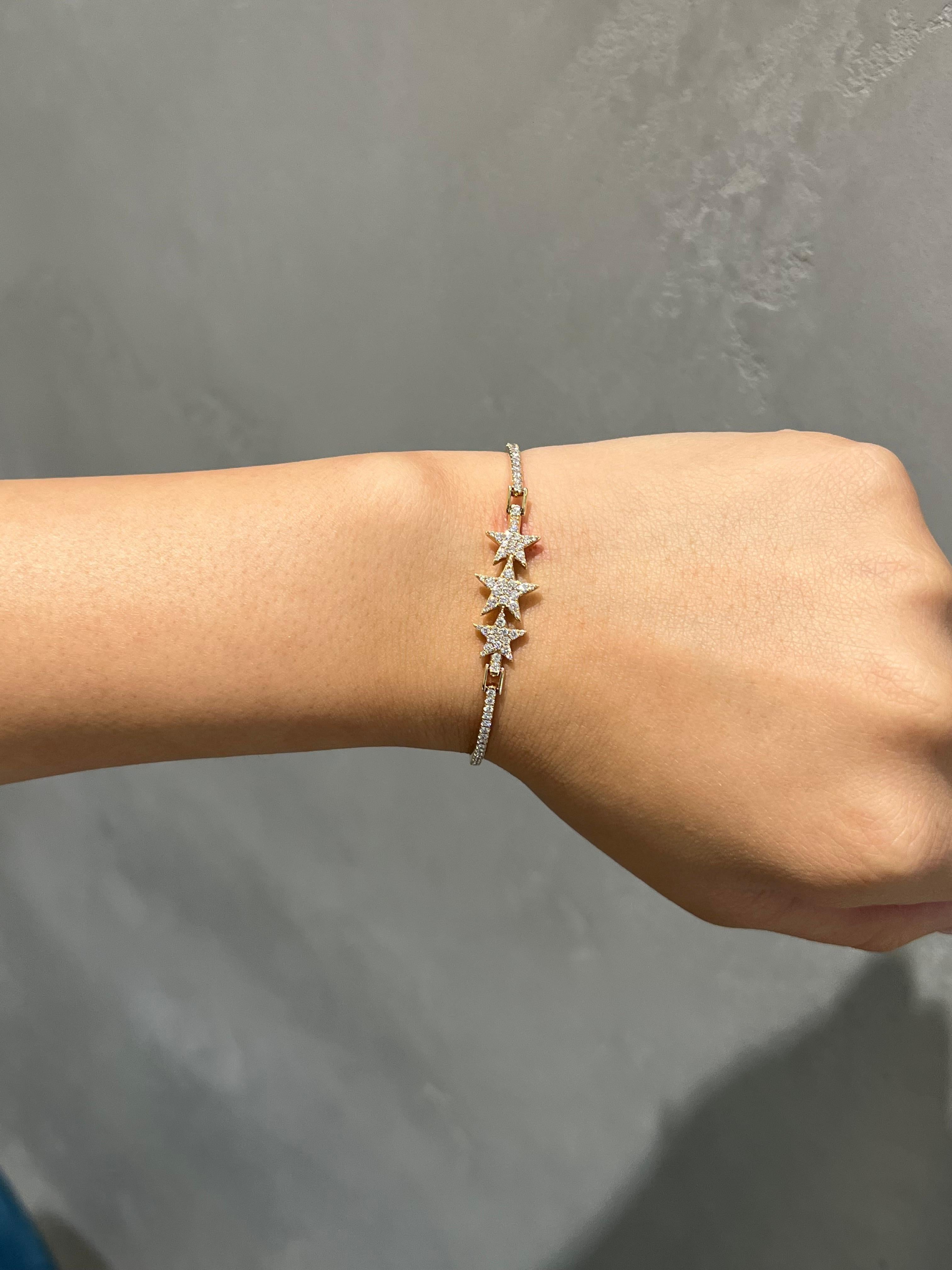 1.23CT  Bracelet de diamants étoilés serti dans  Or jaune 14K en vente 2