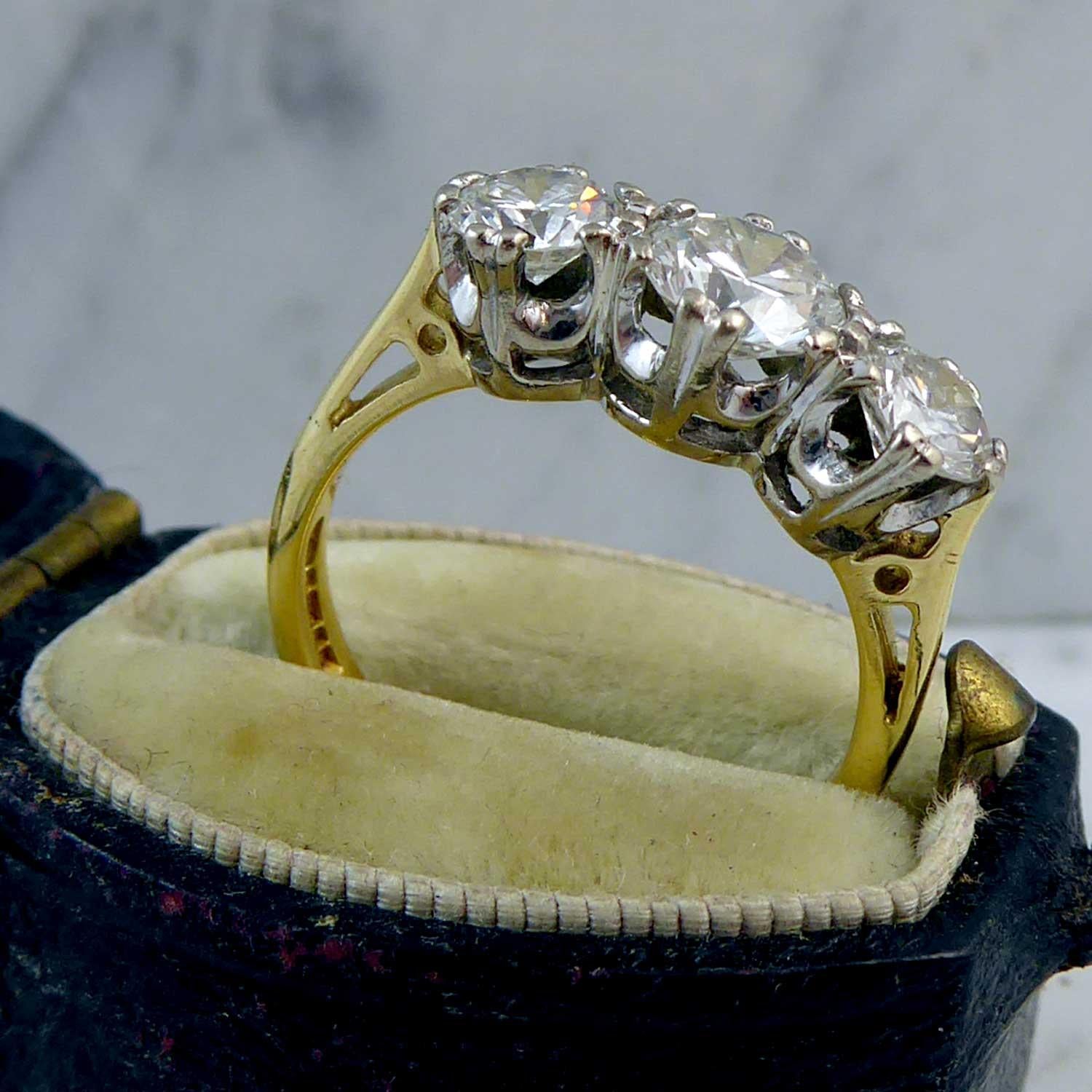 Retro 1.28 Carat Traditional Three-Stone Diamond Ring, 18 Carat Gold, Birmingham, 1991