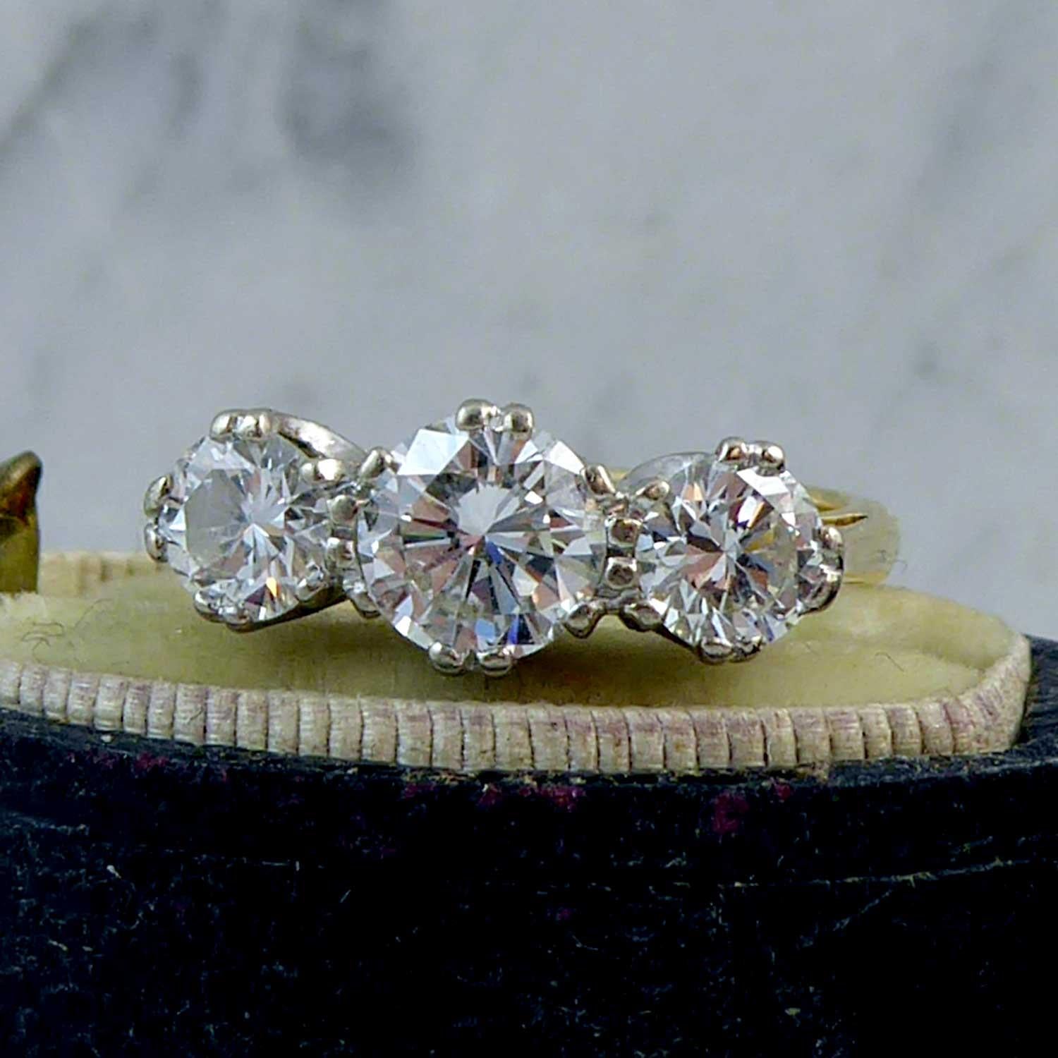 Women's or Men's 1.28 Carat Traditional Three-Stone Diamond Ring, 18 Carat Gold, Birmingham, 1991