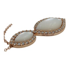 1.23 Carat Vs G Diamonds on 18 Carat Rose Gold with Mother of Pearl Pendant