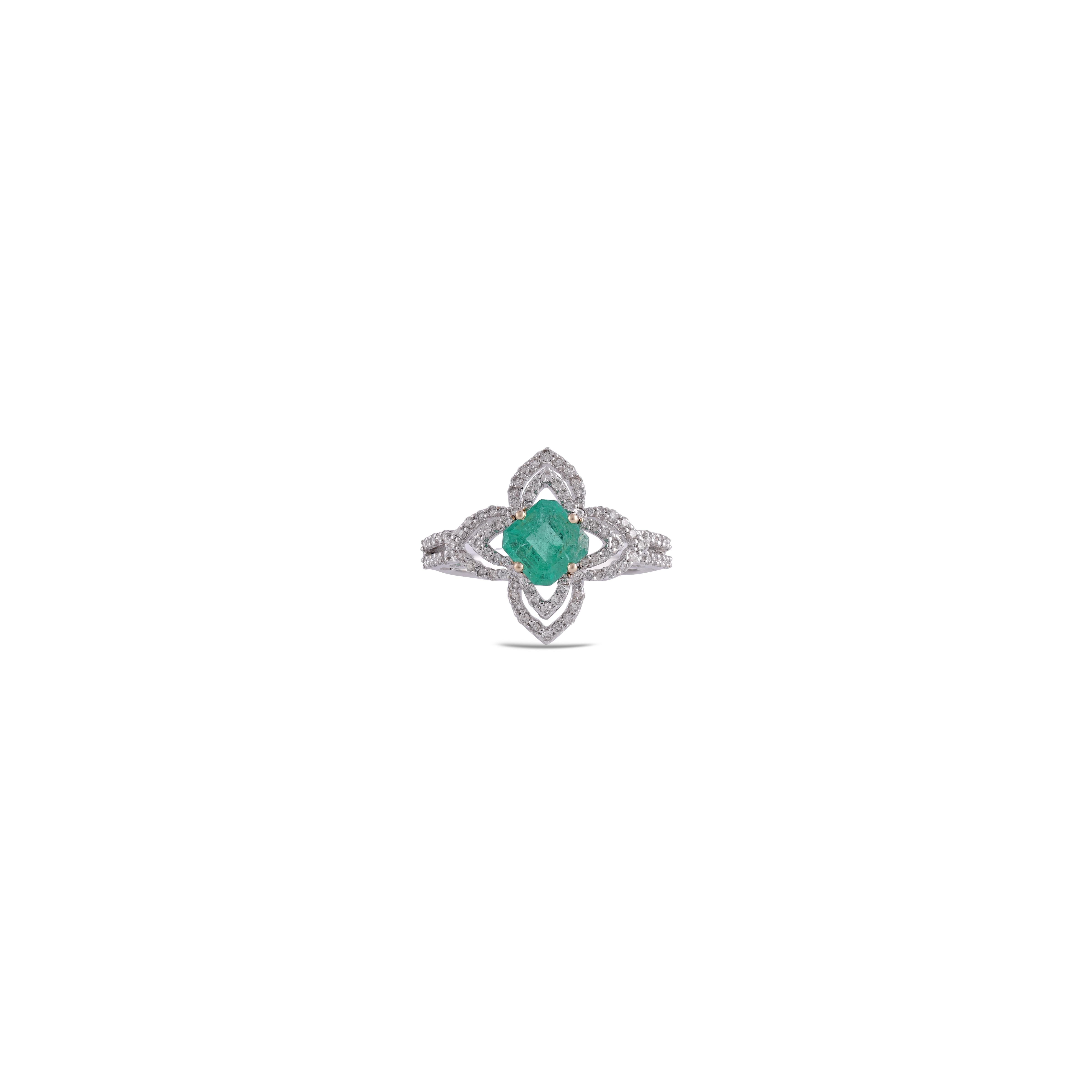 Product Details

→™ Jewelry Type - Rings
→™ Jewelry Main Material - 18K Gold, 18K Gold

Stone Details
→™ Primary Stone Type: Emerald  
→™ Primary Stone Details: Oiled
→™ Primary Stone Count: 1
→™ Total Primary Stone Carat Weight: 1.23