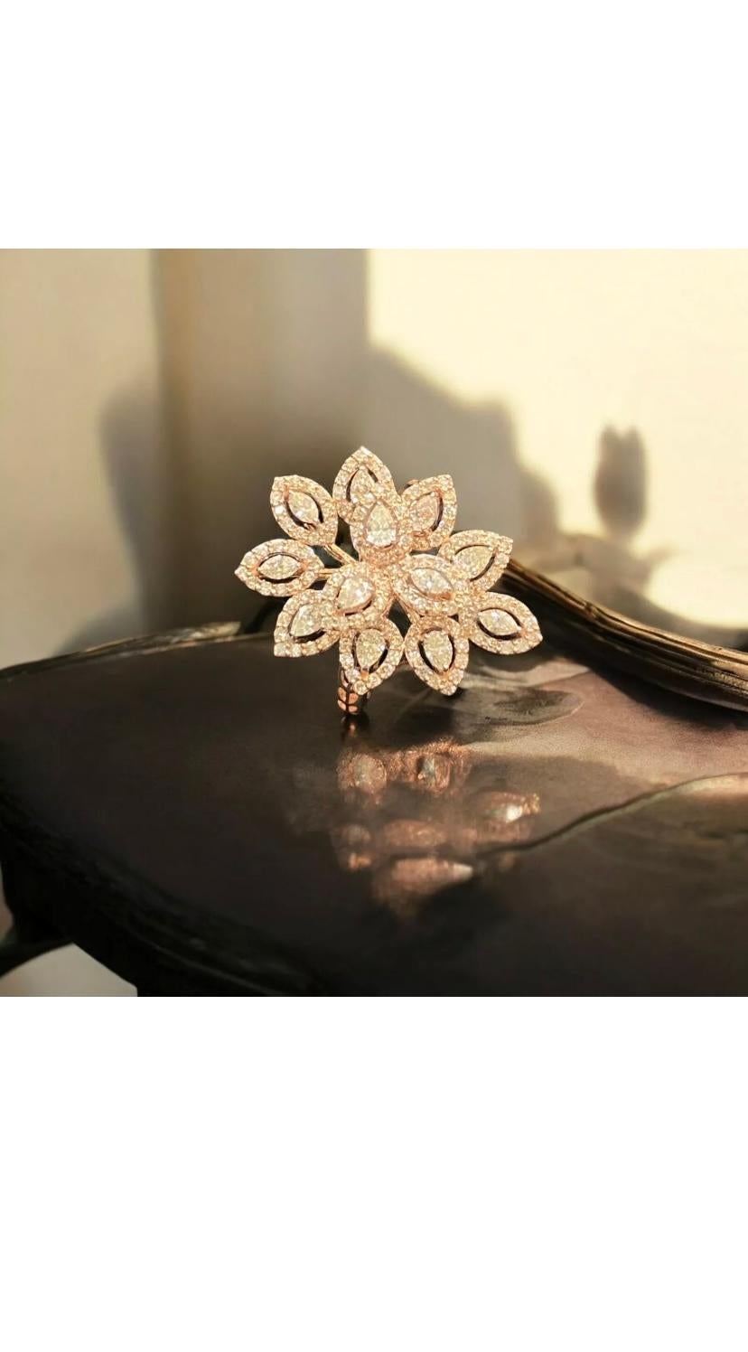 Donna 1,23 Carati  Anello con diamanti naturali e fiori d'oro rosé in vendita